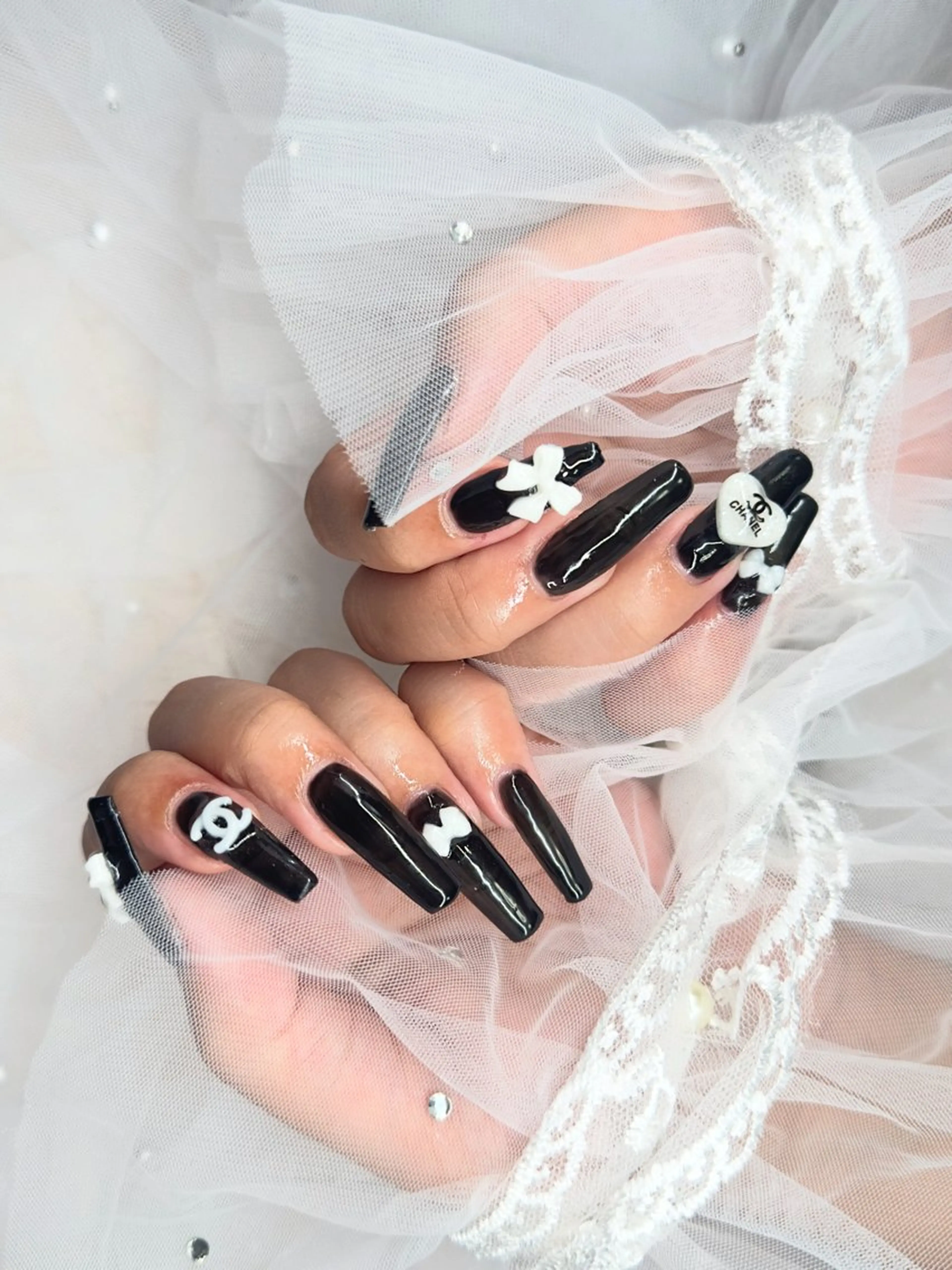 ネイル le'a スタッフのネイルデザイン