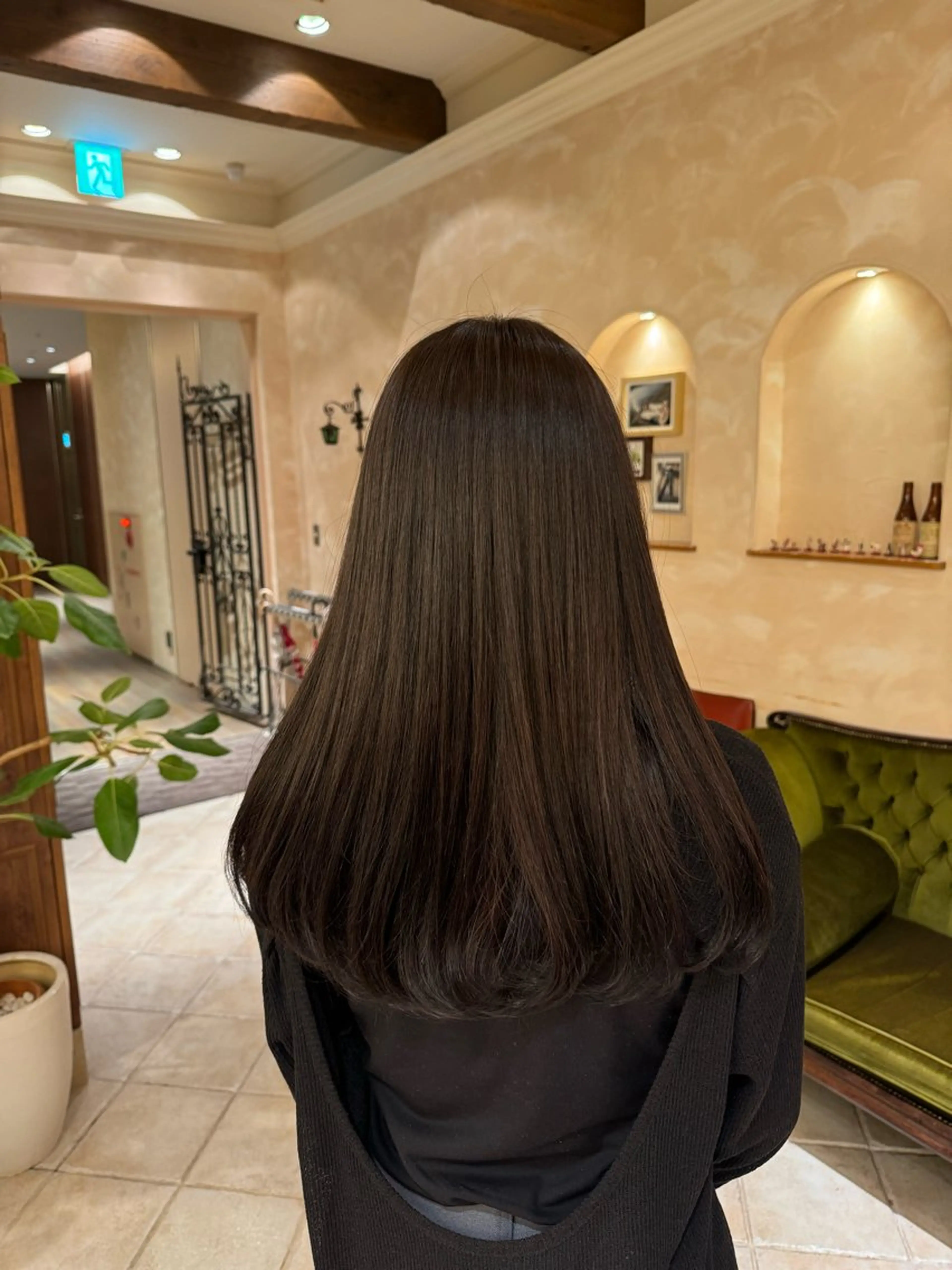 カラー ブラウンカラー オリーブブラウン 北島 菜々美のヘアスタイル