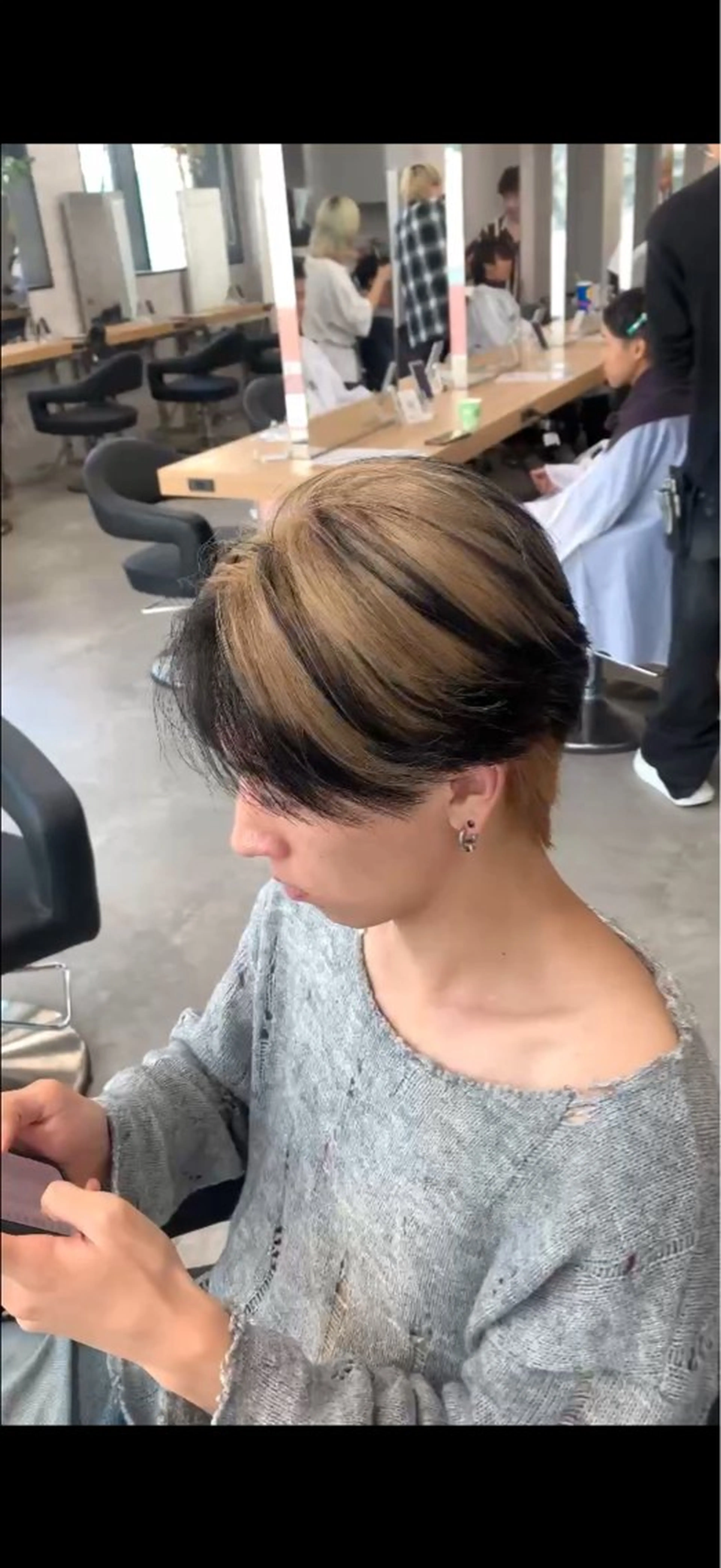 カラー メンズ デザインカラー 石井 昇陽のヘアスタイル