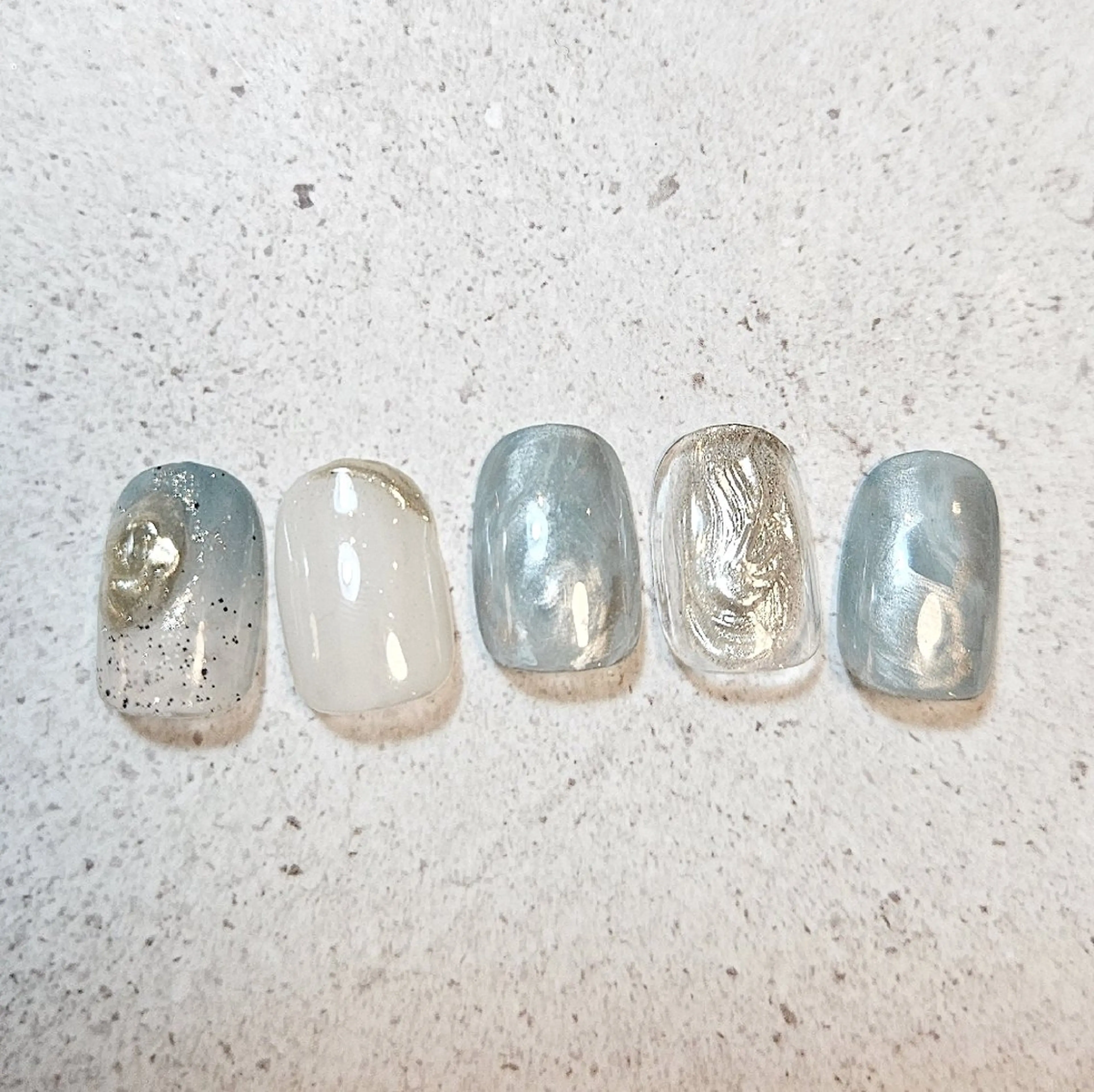 ネイル ニュアンスネイル シンプルネイル 春ネイル 夏ネイル ハンドネイル Nailsalon manoのネイルデザイン