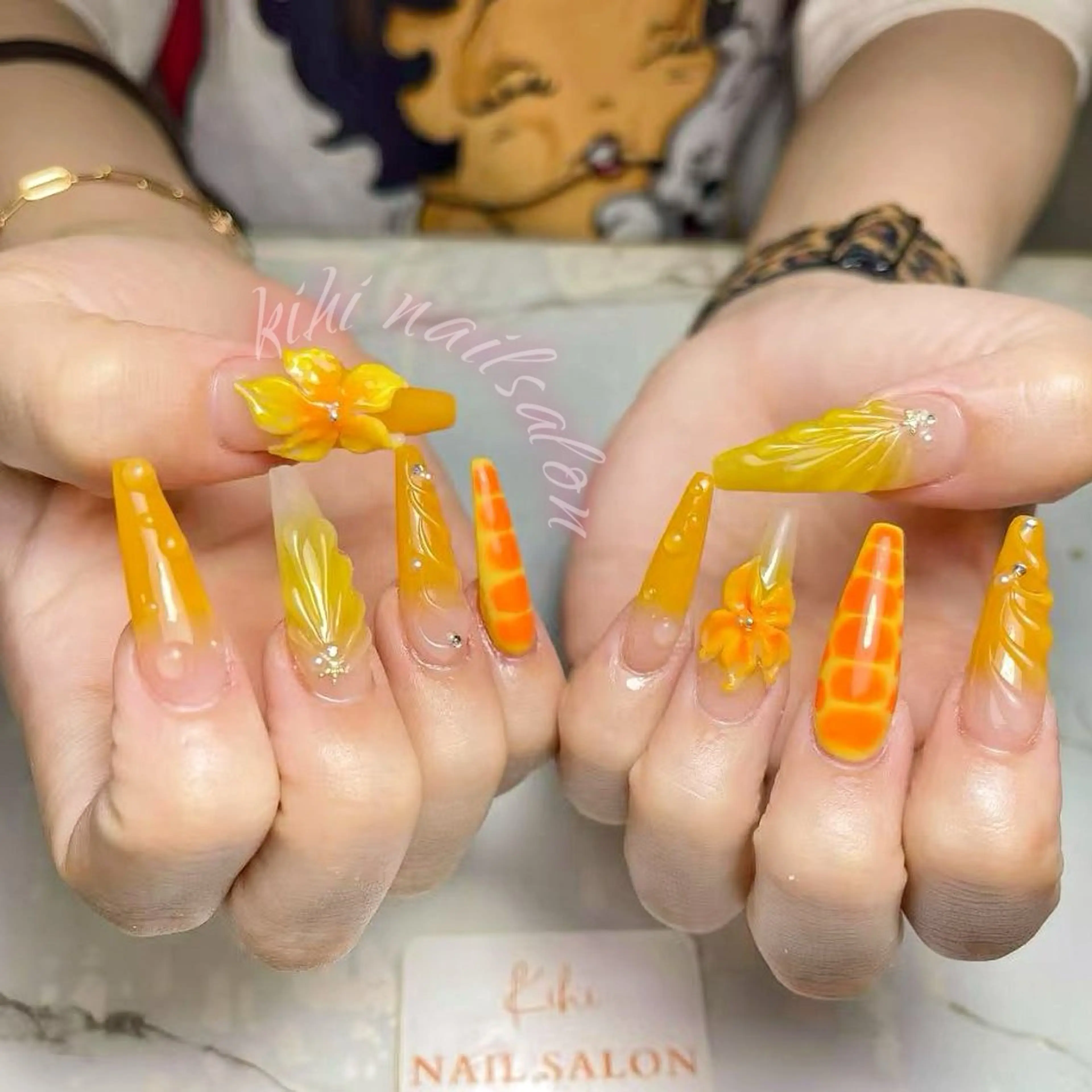 ネイル アートネイル フレンチネイル ジェルネイル グラデーション 韓国ネイル ハンドネイル 💕鈴木ユリ パラジェル/オフ無料のネイルデザイン