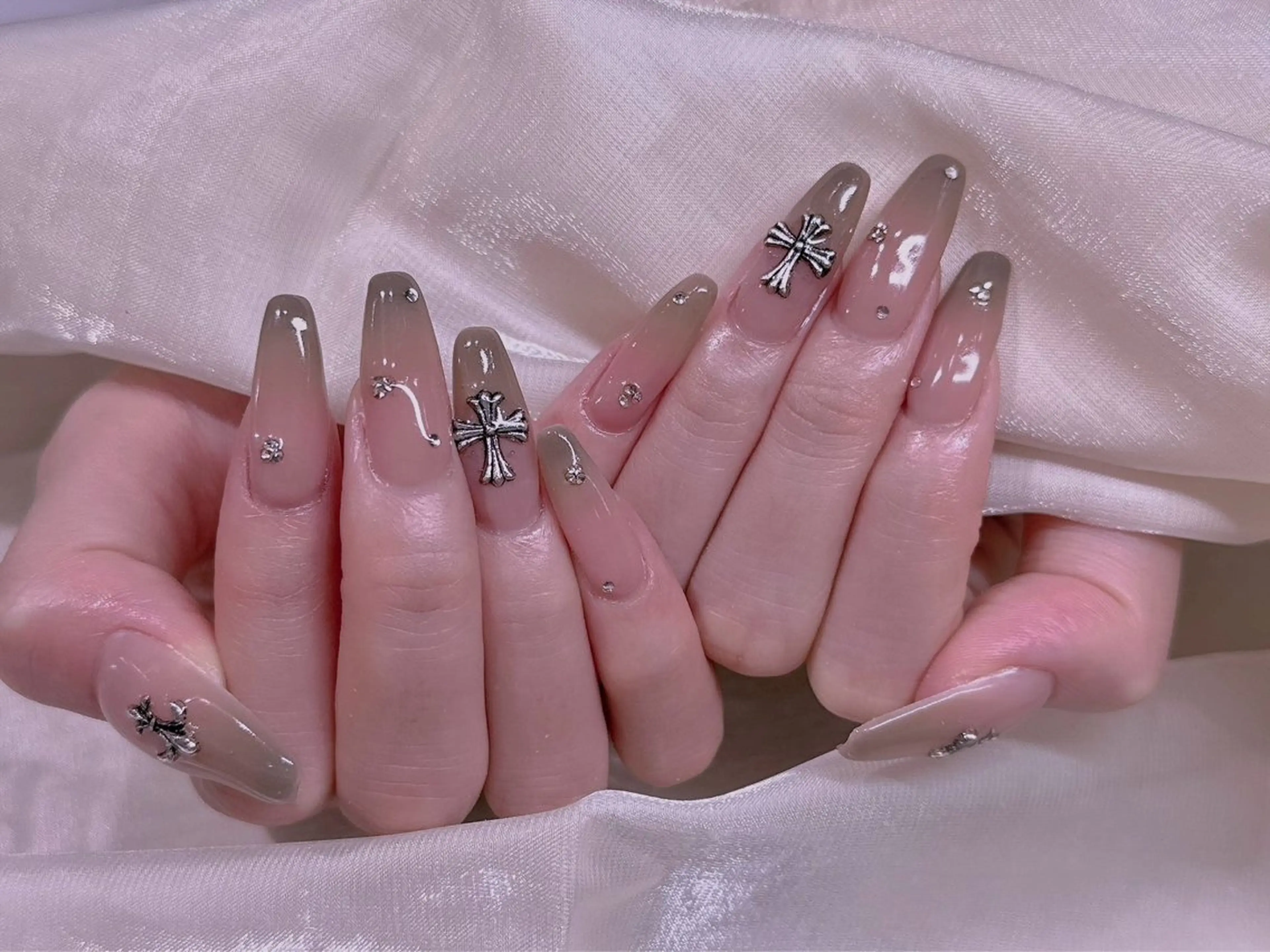 ネイル ハンドネイル 長さだし専門店 M2　rikaのネイルデザイン