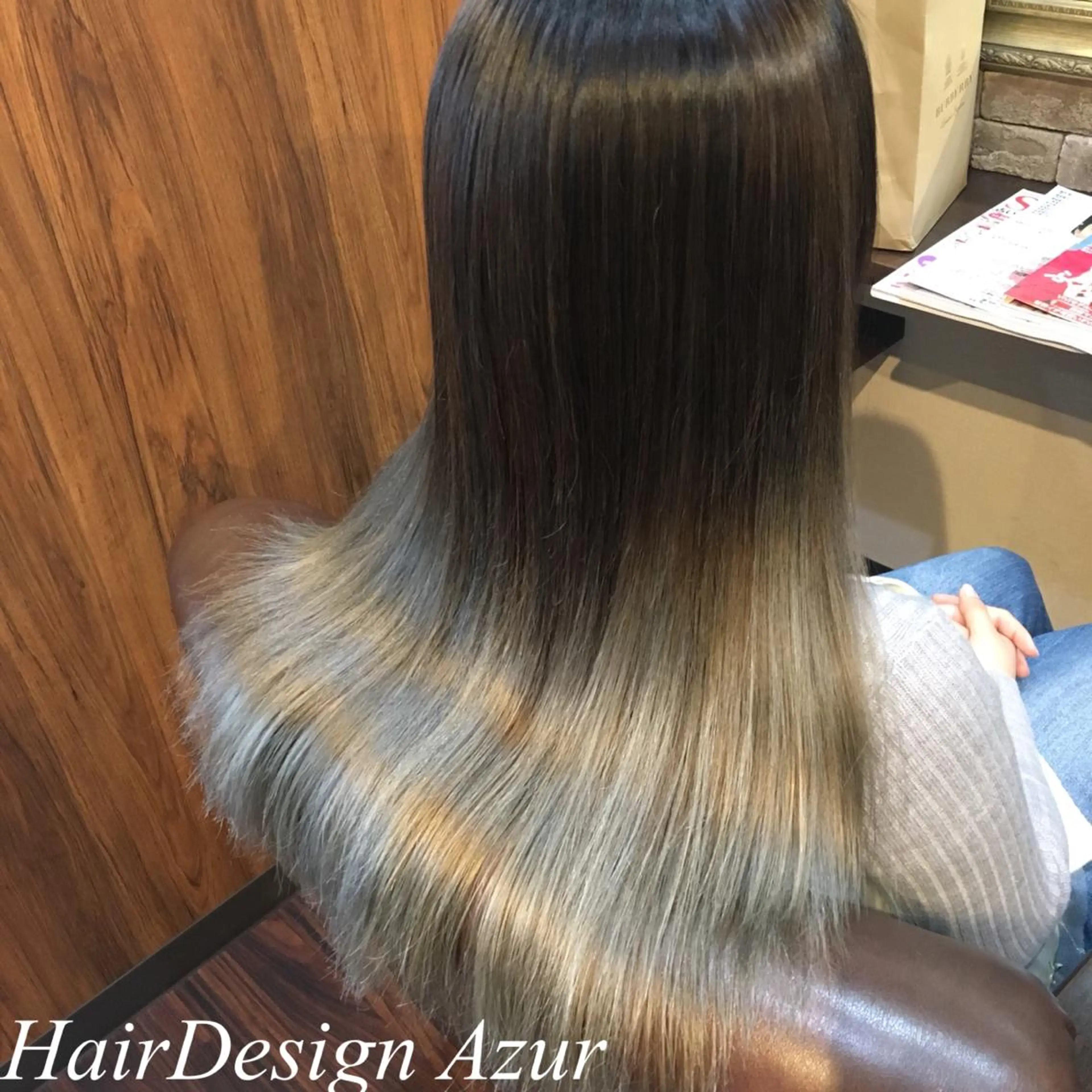 ロング カラー HairDesign Azurのヘアスタイル