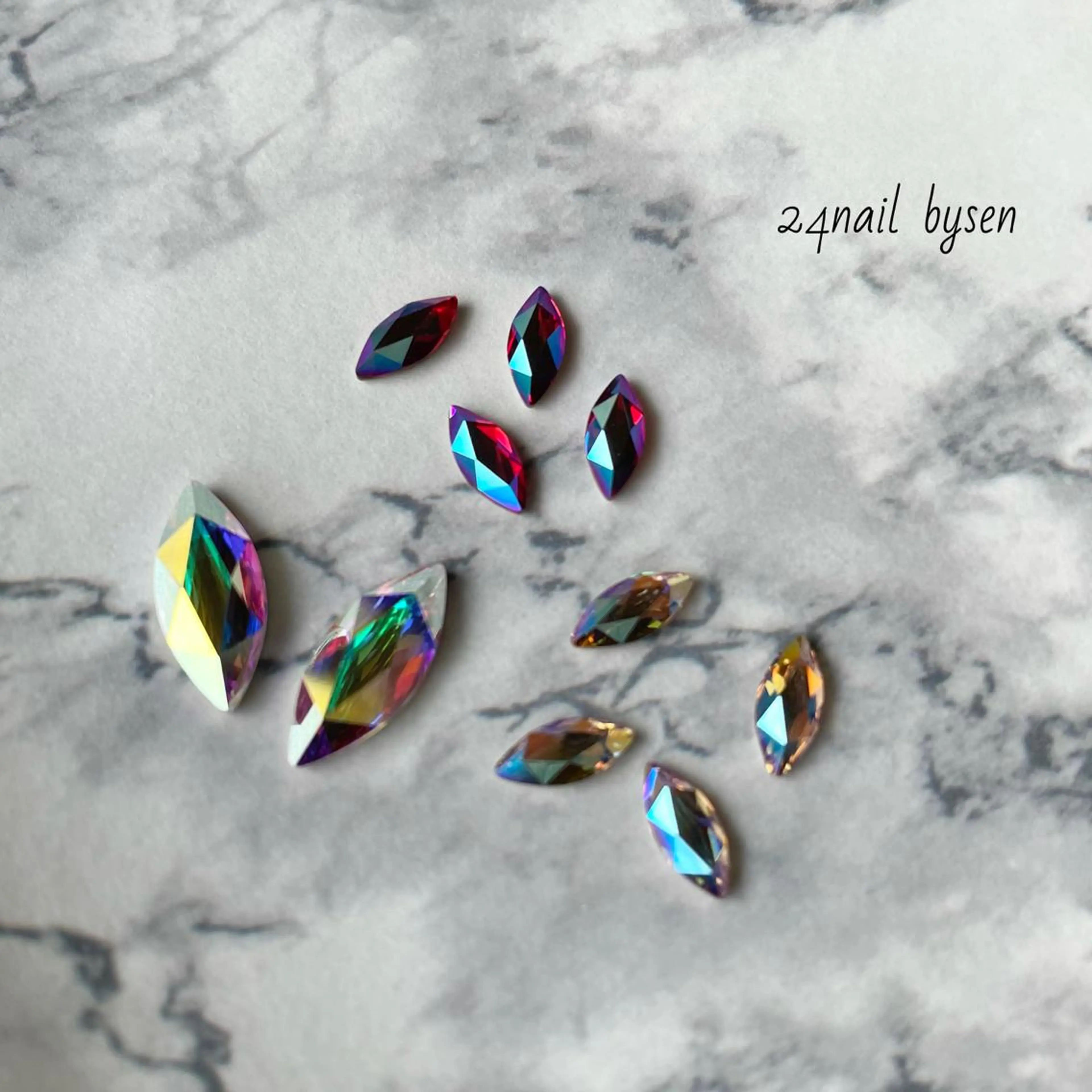 ネイル オーロラネイル Atelier by 24nail/Ayaのネイルデザイン