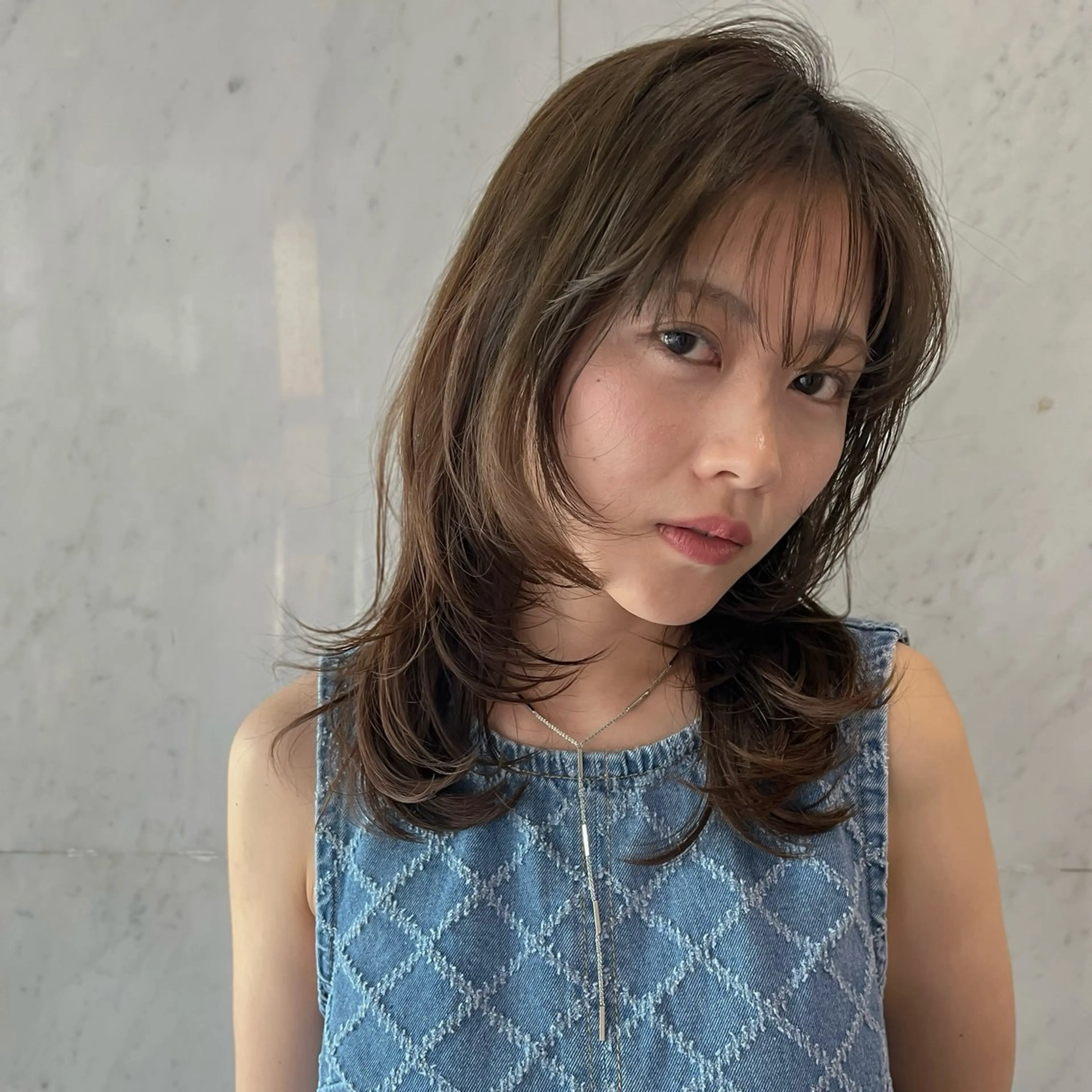 ミディアム カット たおちゃん／レイヤー ／透明感カラーのヘアスタイル