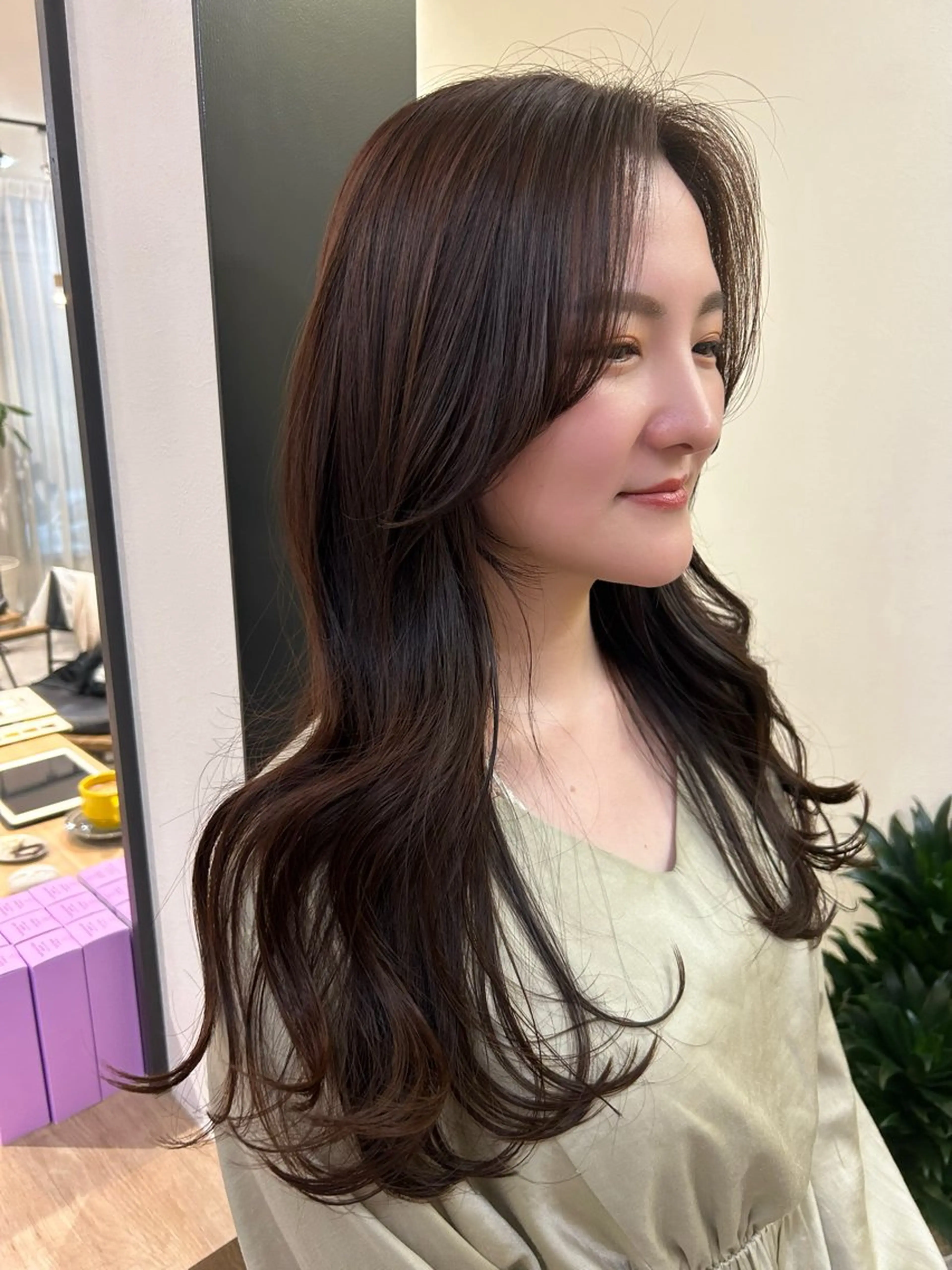 ロング カラー グレージュ ラベンダーカラー ラベンダーグレージュ ラベンダーグレー hub hair レイヤー/透明感のヘアスタイル