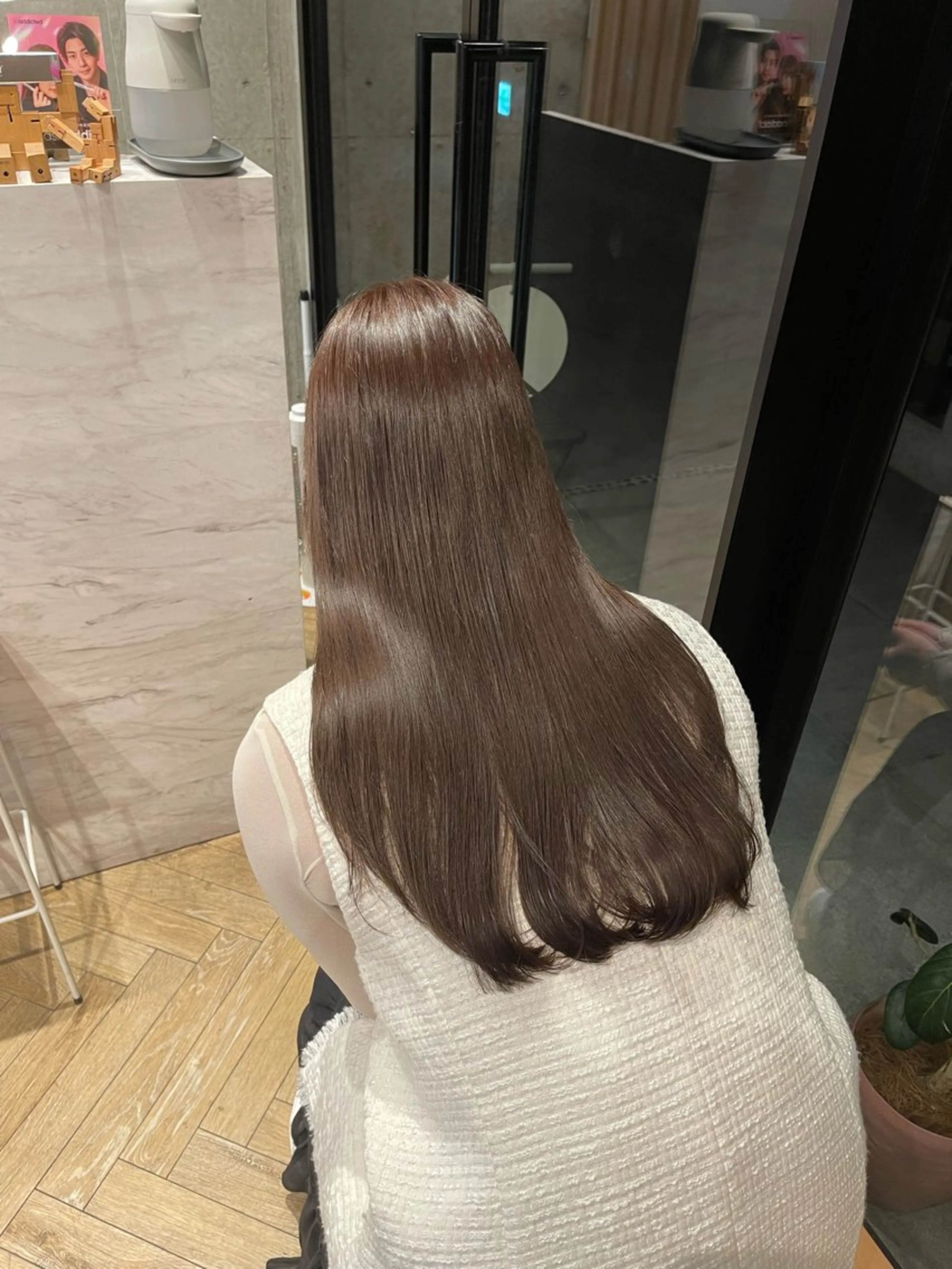 ロング カラー 透明感カラー ミント ヘアカラー トリートメント 愛莉/ラベンダー/ ベージュ/ブラウンのヘアスタイル