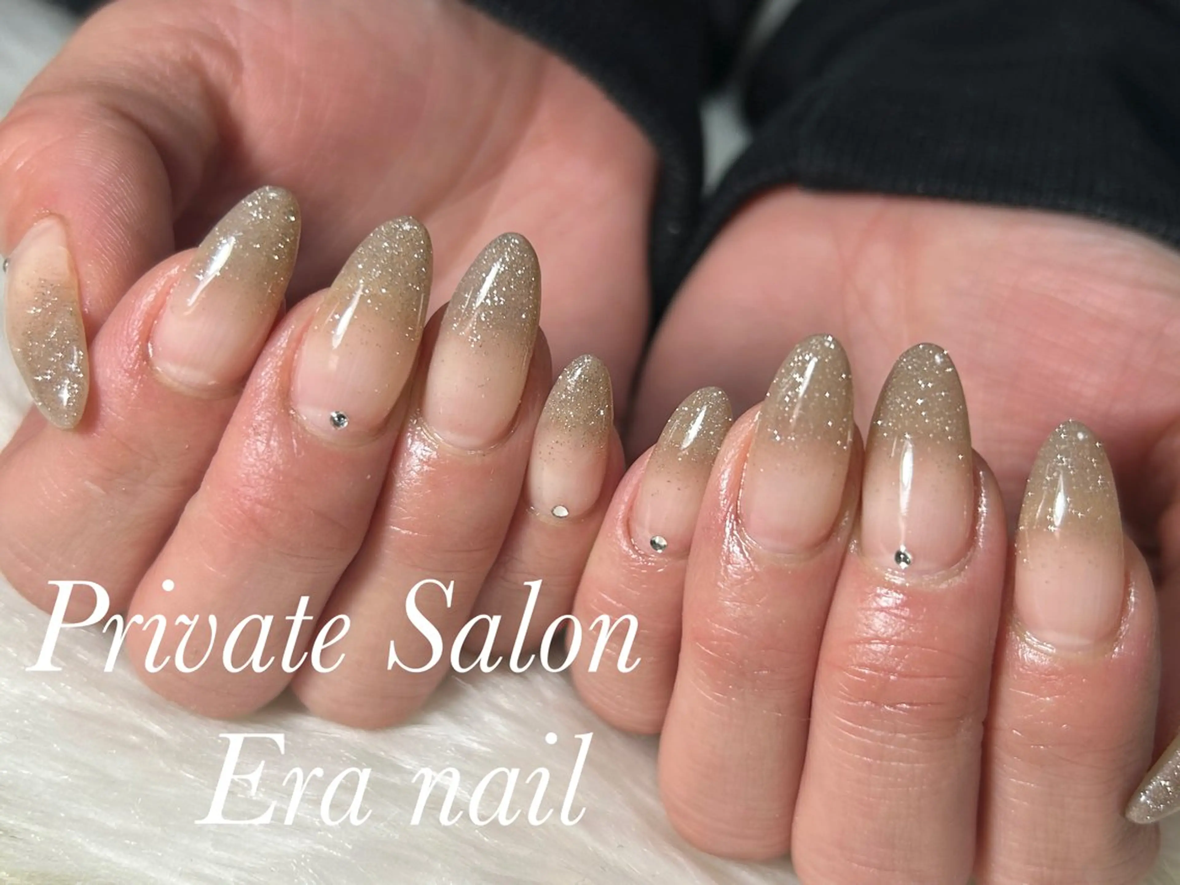 ネイル フラッシュネイル グラデーション ラメ(グリッター) ラメグラデーション ハンドネイル Era nailのネイルデザイン