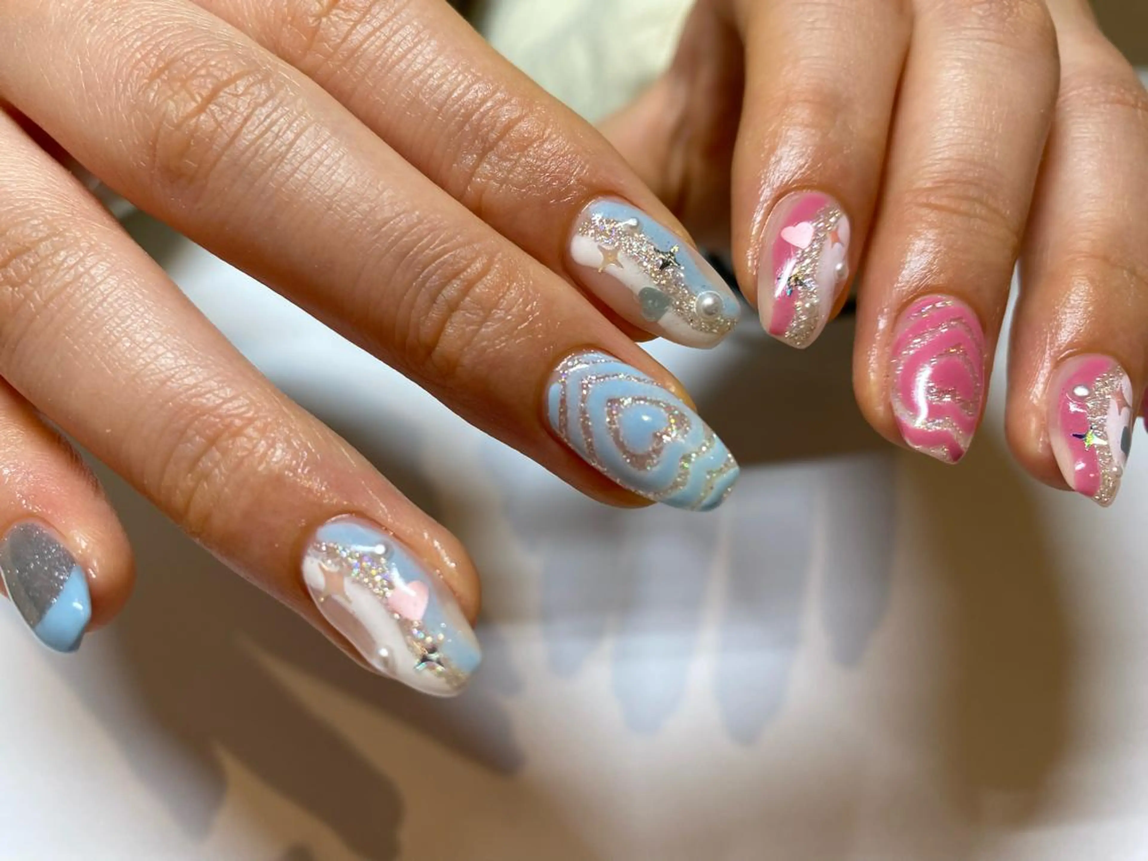 ネイル ハート キラキラネイル ハンドネイル 表参道colore所属・表参道colore店 REICAのネイルデザイン