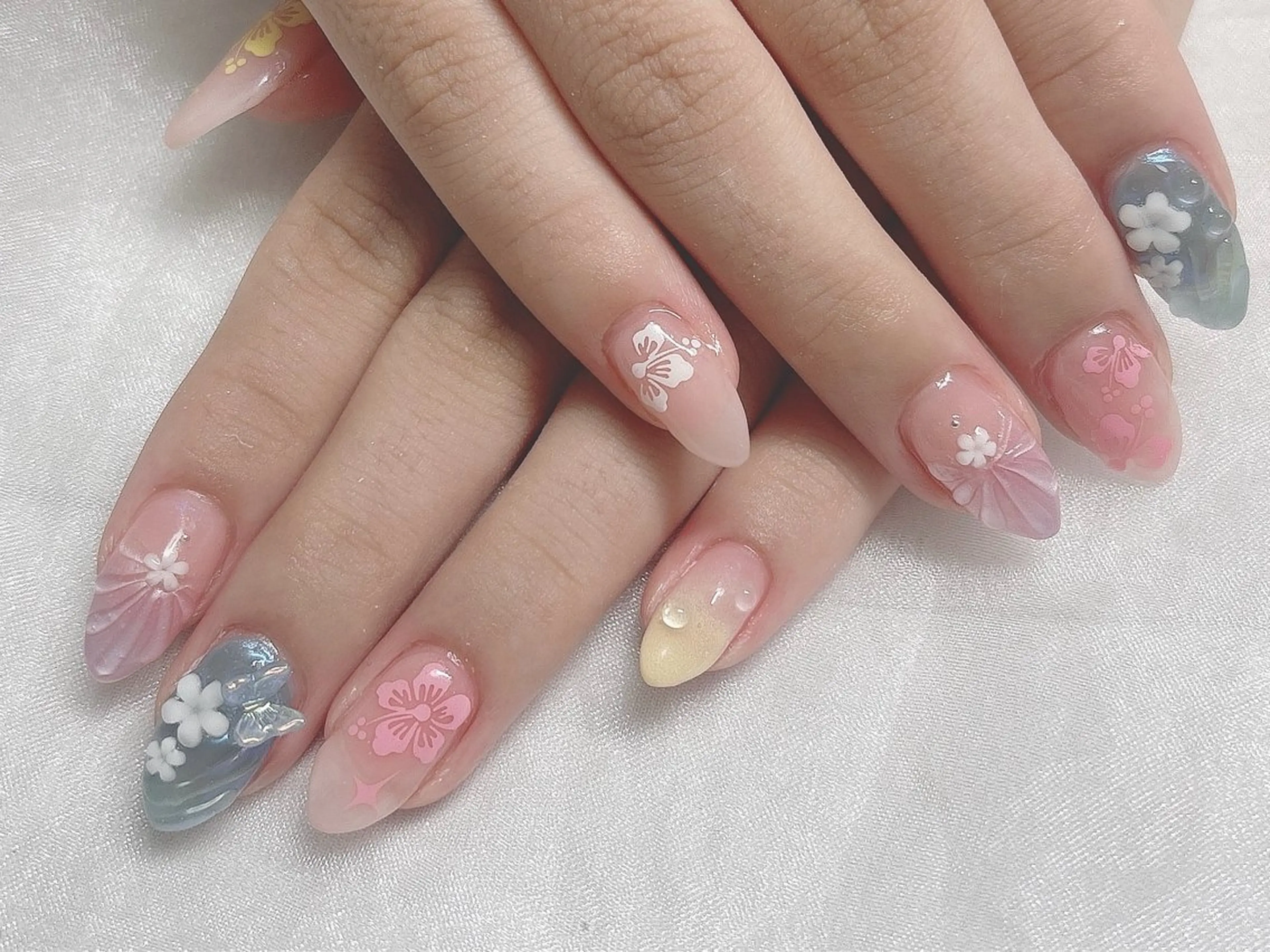 ネイル ハンドネイル BABY LION :Fumiyoのネイルデザイン