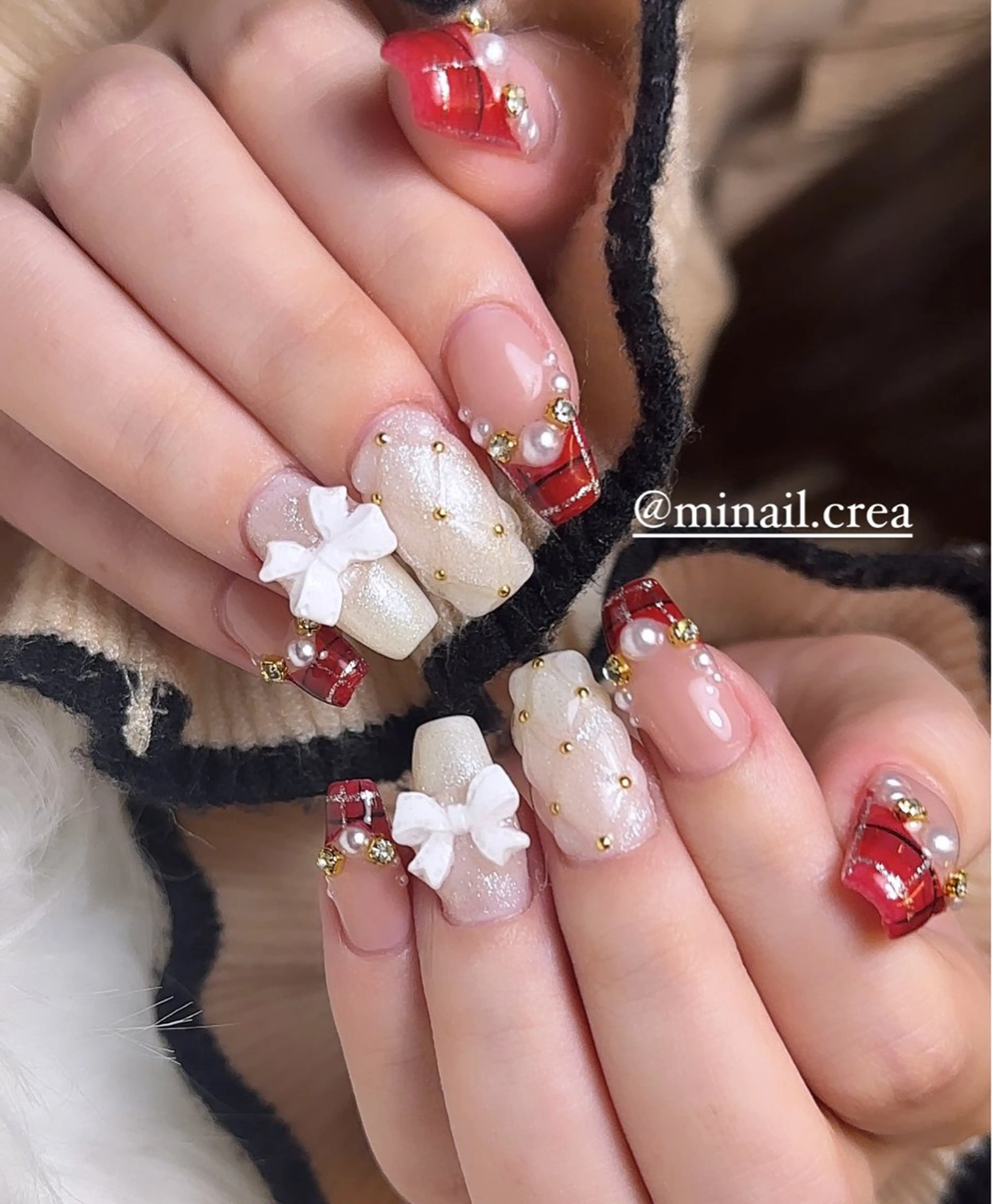 ネイル フレンチネイル キラキラネイル ロングネイル スカルプネイル 冬ネイル ハンドネイル CRéA　-private nailsalon-所属・CReA nailのネイルデザイン