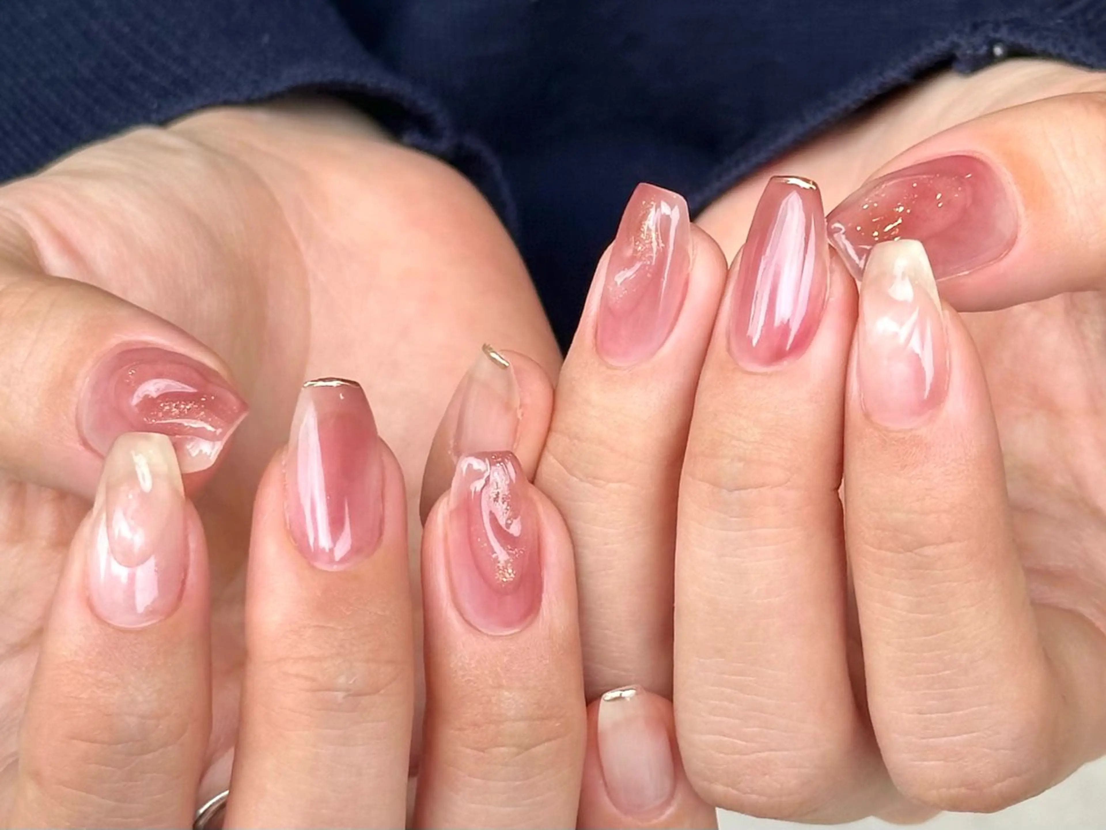 ネイル ニュアンスネイル aoi .のネイルデザイン