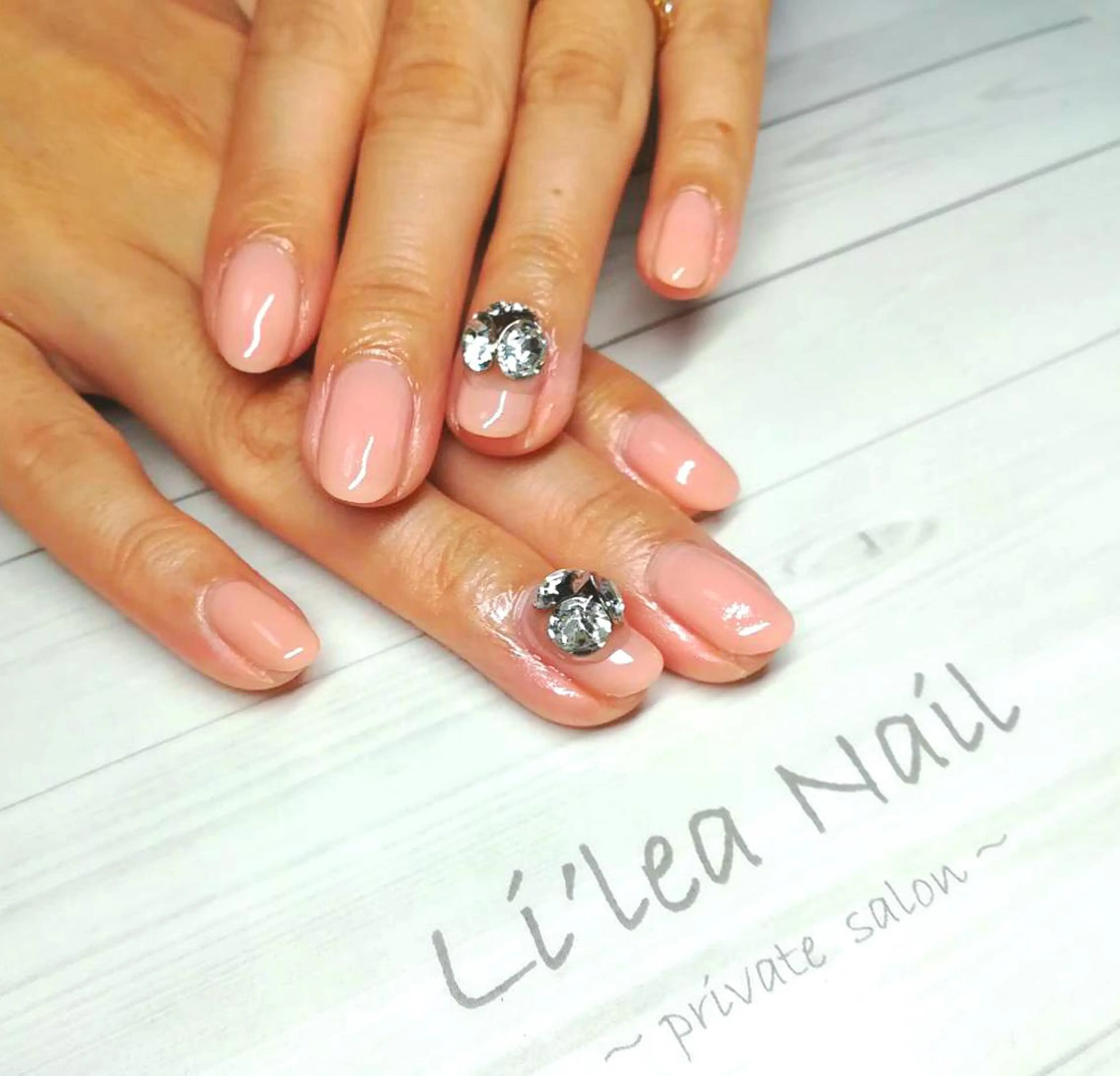 ネイル Li'leaNail AINAのネイルデザイン