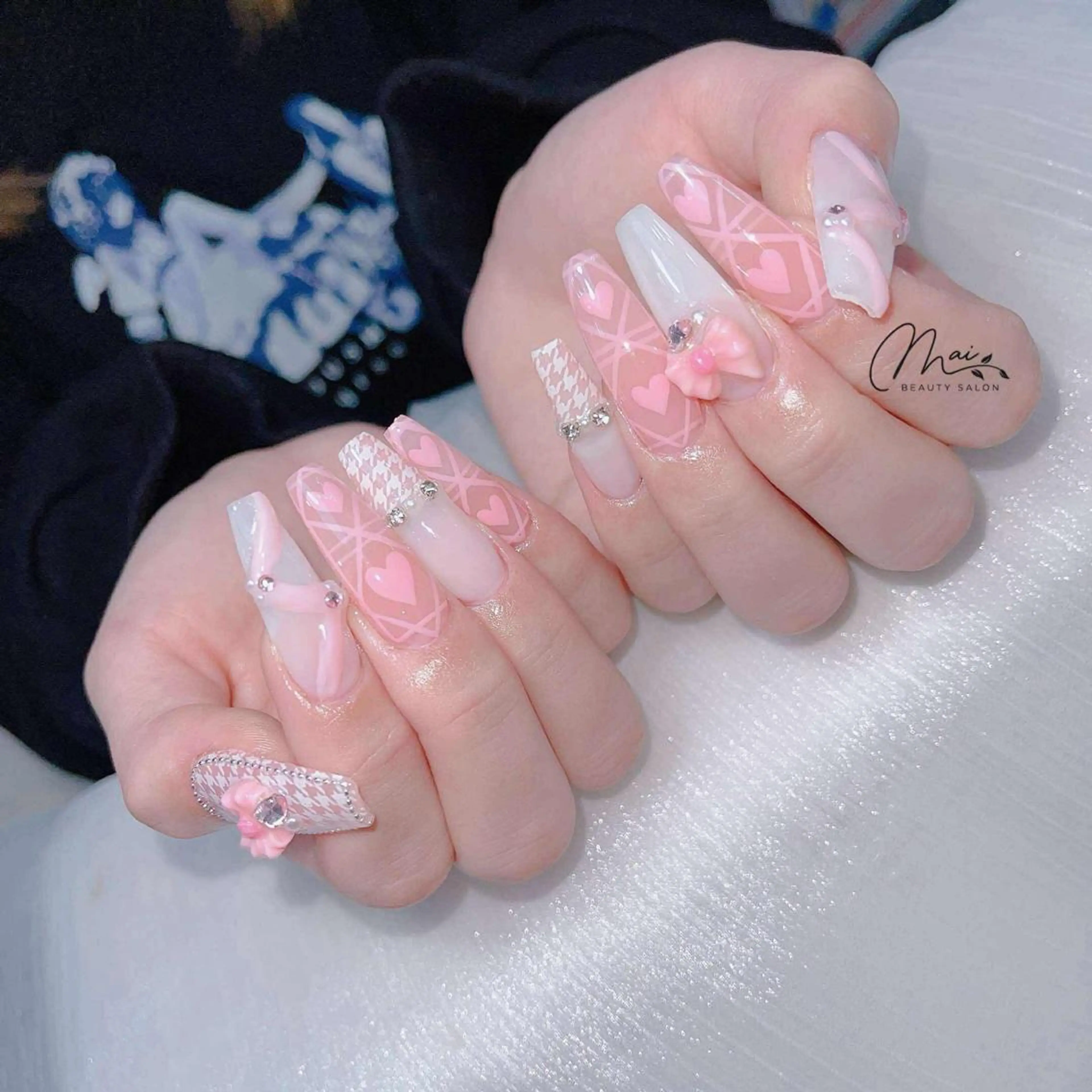 ネイル オーロラネイル チークネイル 長さ出し フラッシュネイル フットネイル MaiBeauty dodoのネイルデザイン