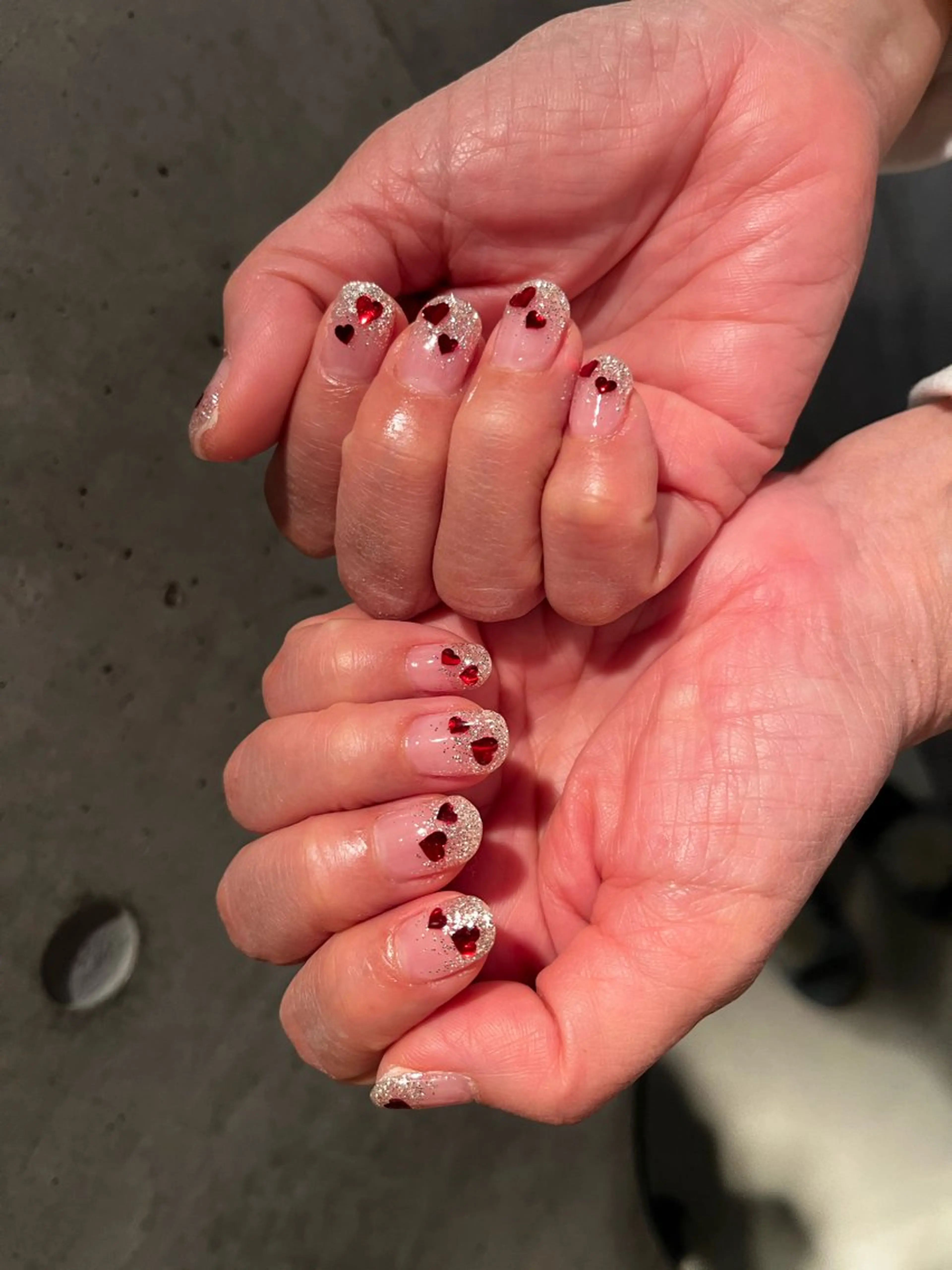 ネイル キラキラネイル バレンタイン ハンドネイル DariL Ayaのネイルデザイン