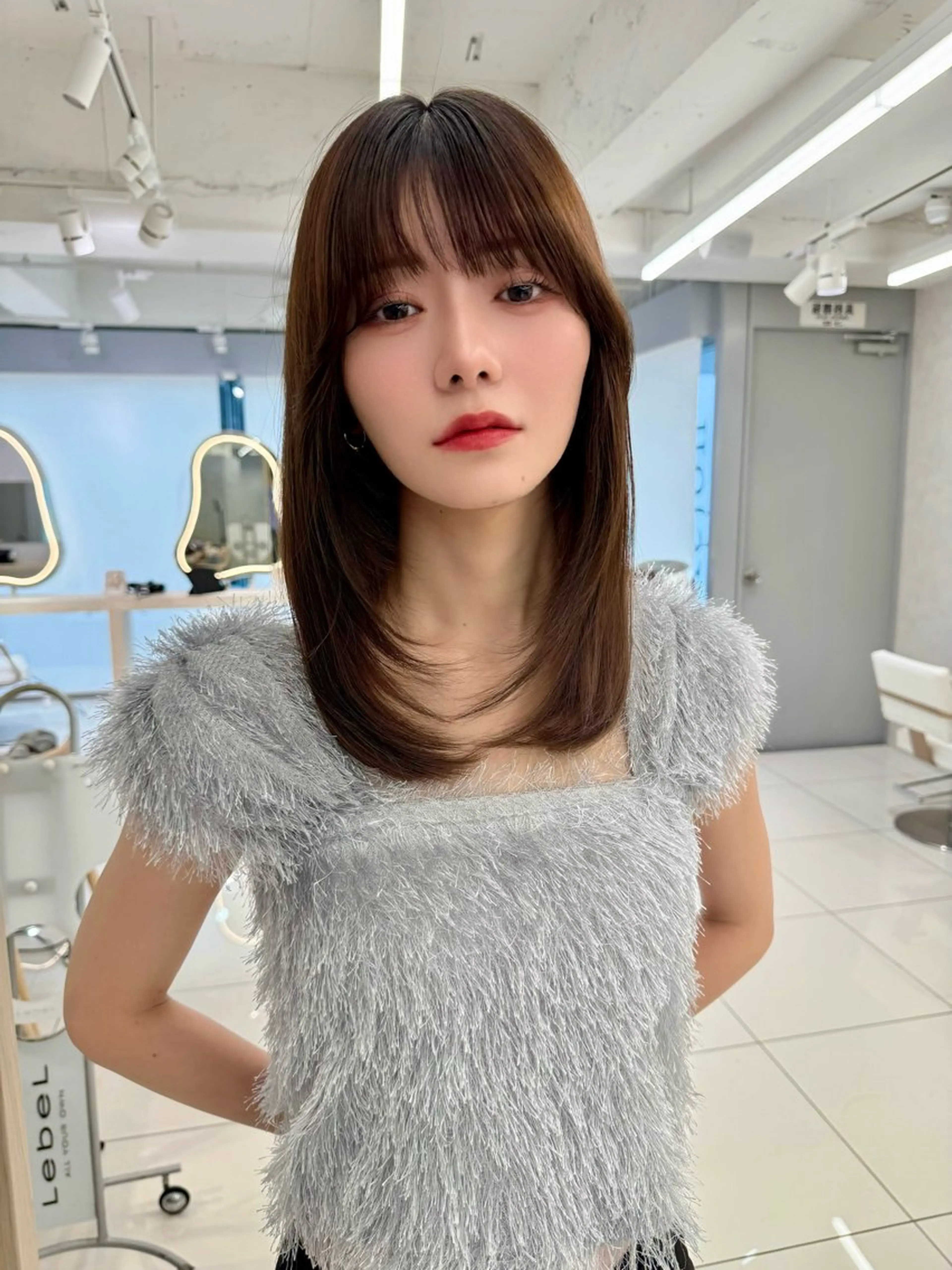 セミロング レイヤーカット 小顔カット 三鷹で1番ショート ボブをカットする新谷のヘアスタイル