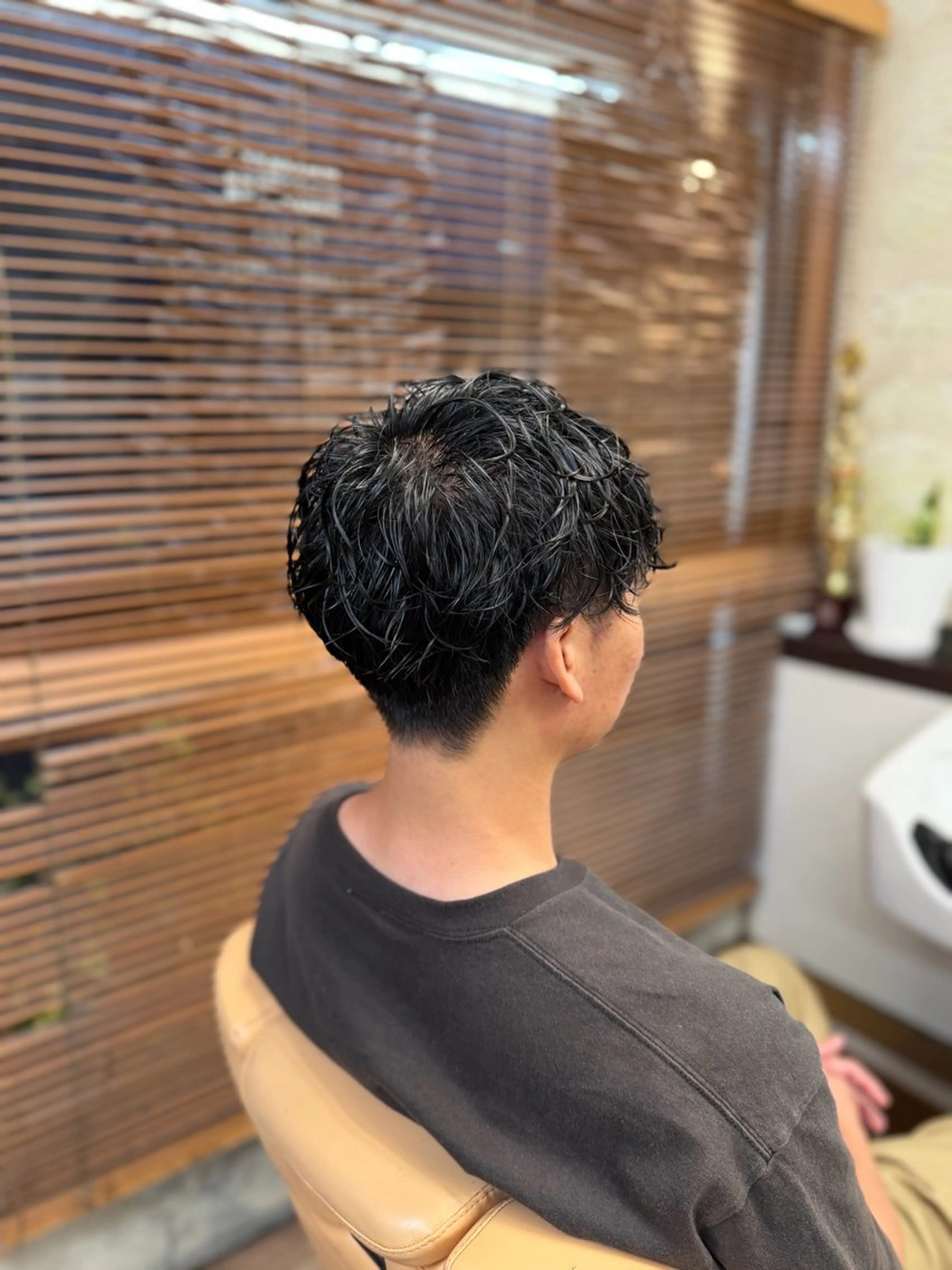 ミディアム パーマ ミディアムパーマ スパイラルパーマ パーマ/フェード/新 宿/アイパー/上田のヘアスタイル