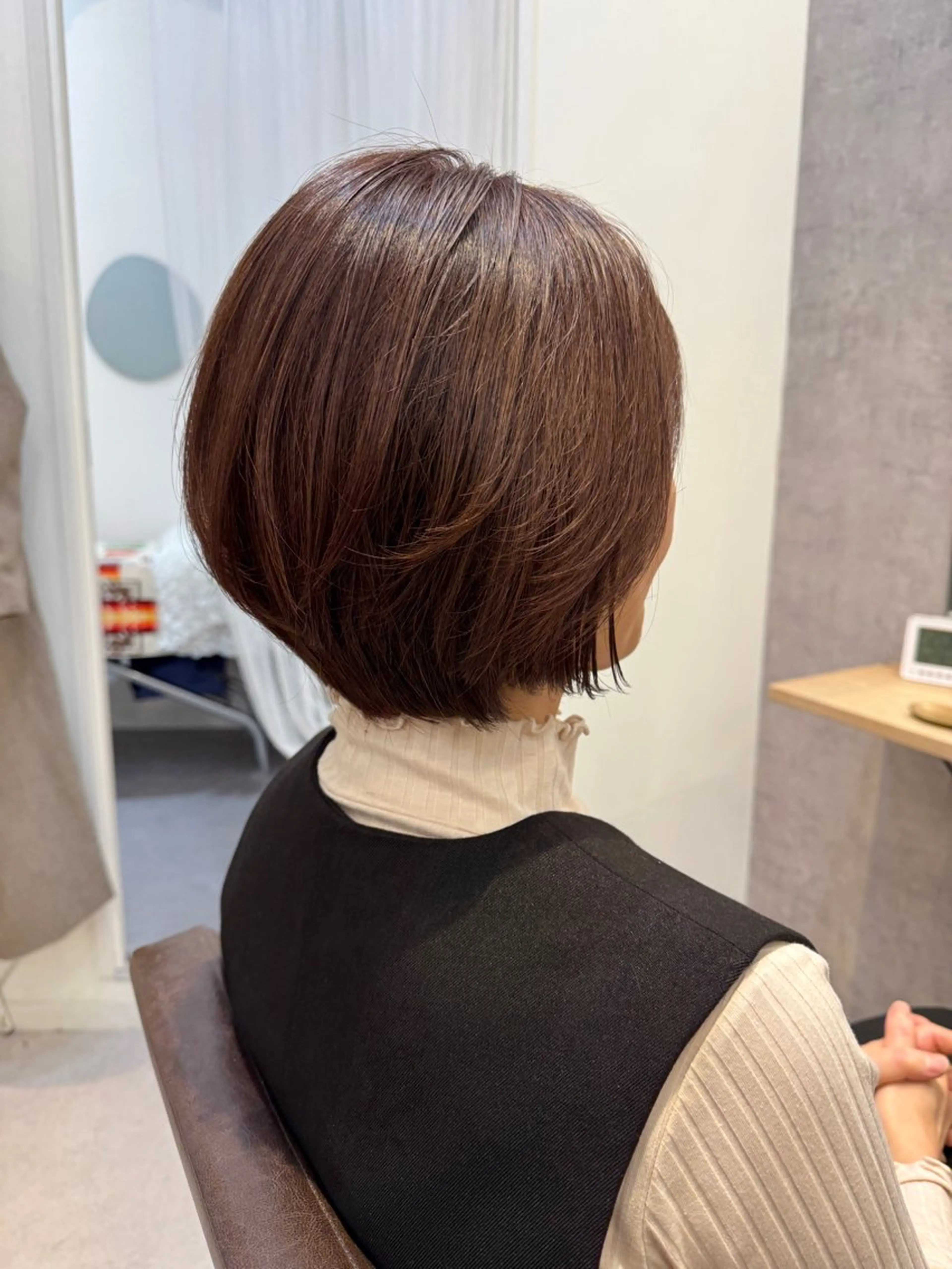 ミディアム カラー ウルフカット カット ヘアカラー トリートメント Dxxxx III所属・似合う髪型が 分からない方へのヘアスタイル