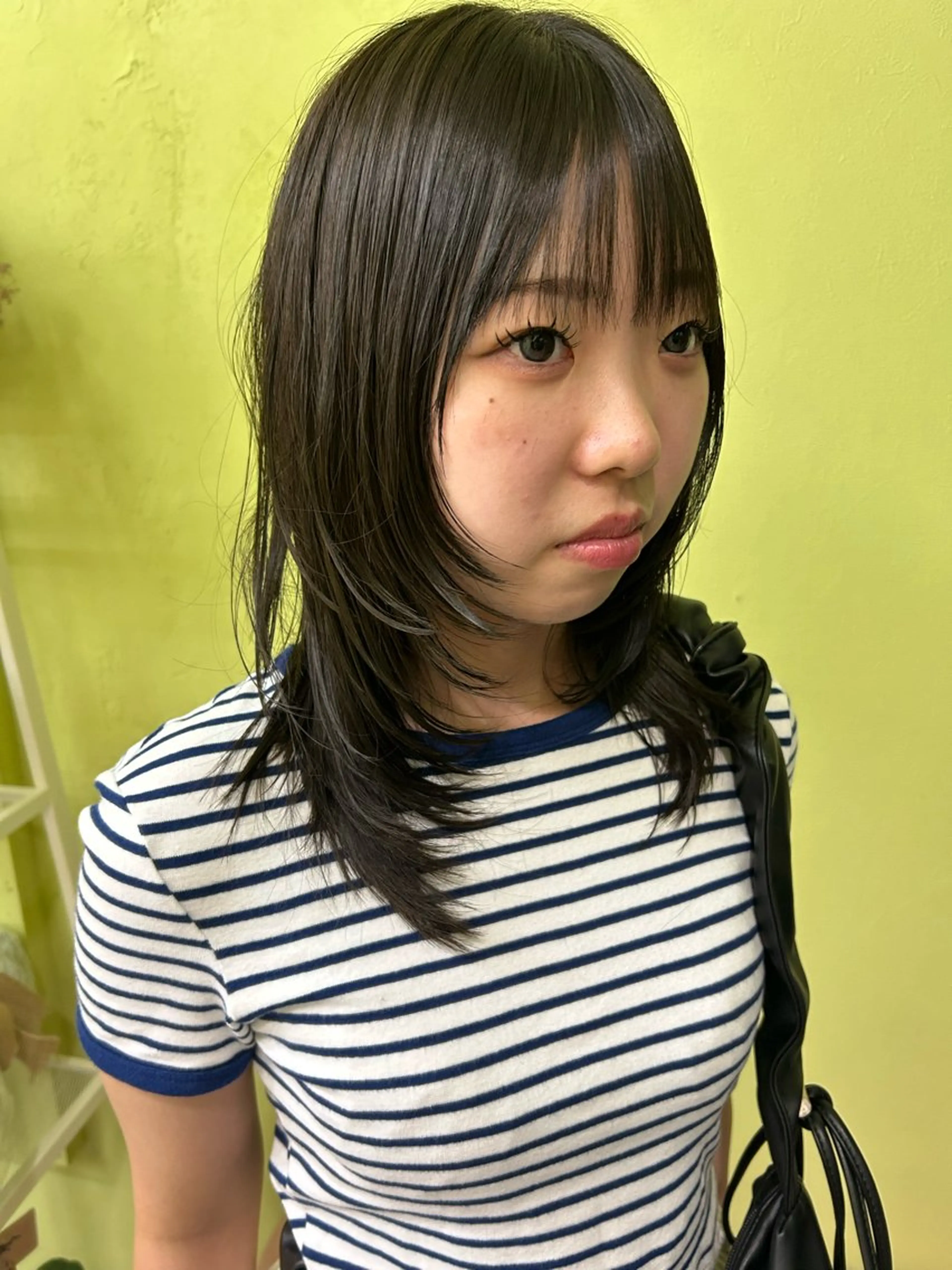 セミロング popi 片岡のヘアスタイル