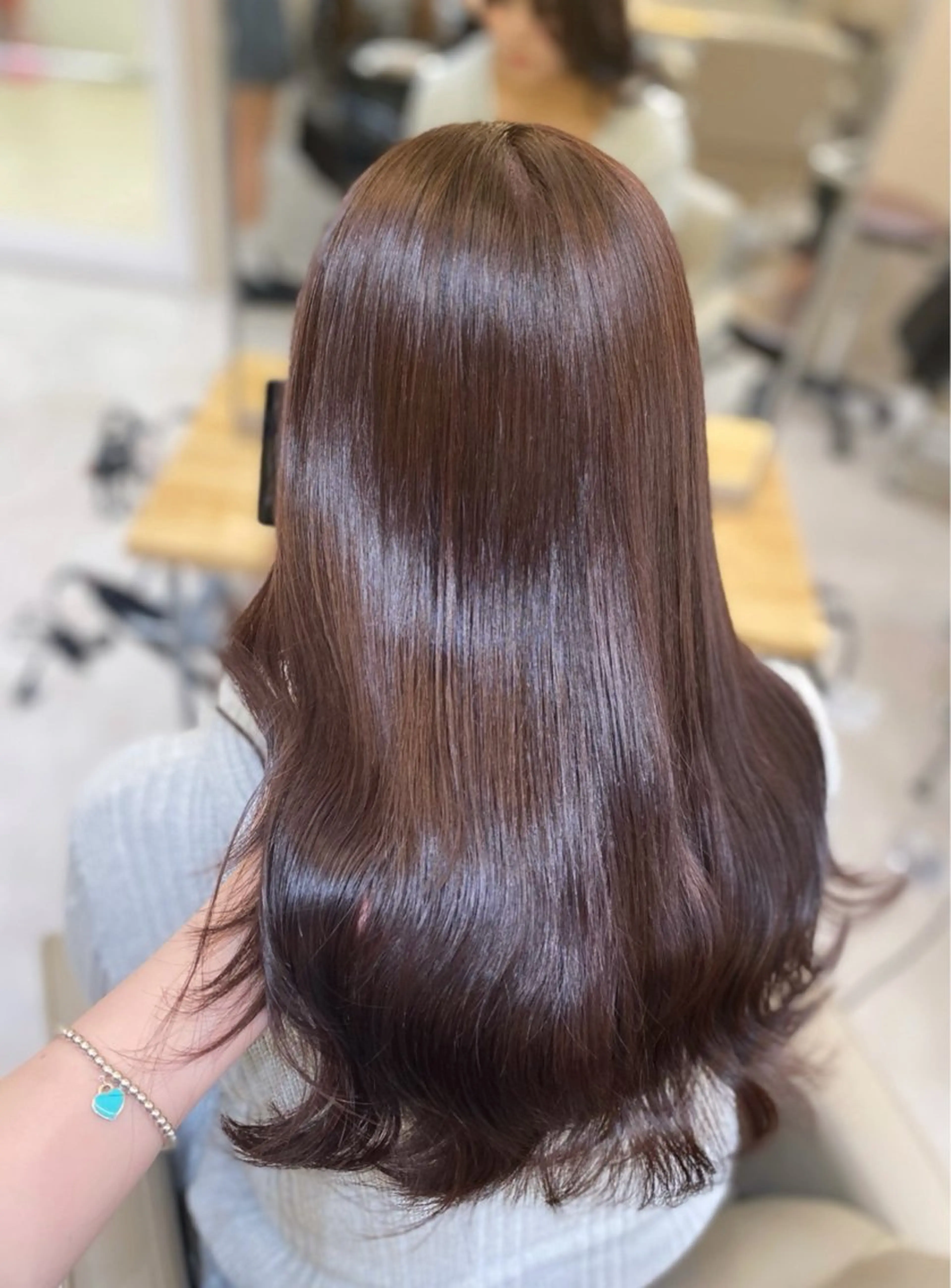 セミロング ラベンダーブラウン トリートメント カット ヘアカラー トリートメント AKANE 【zina新宿】のヘアスタイル