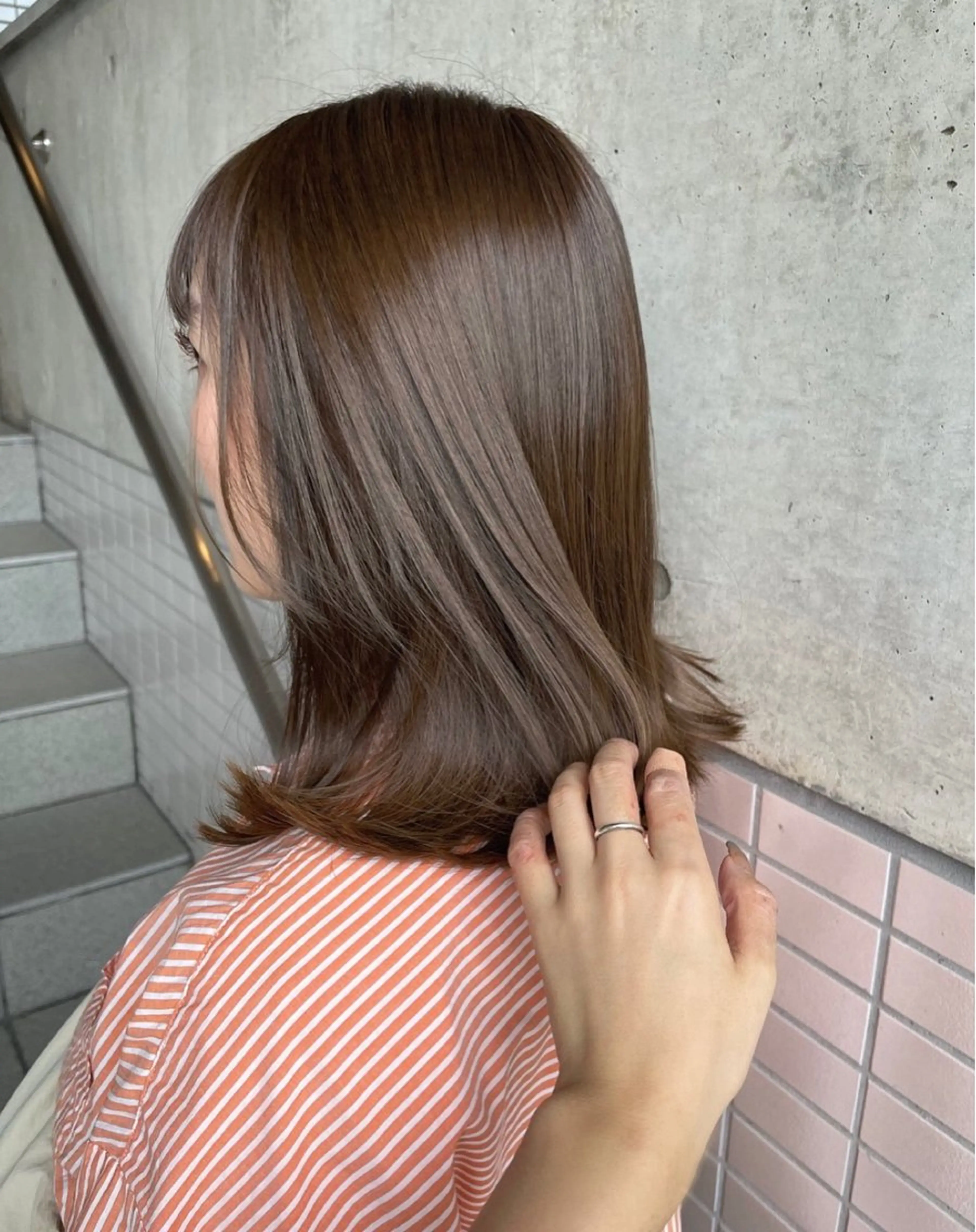 ミディアム レビジュヘア 京都/桂のヘアスタイル