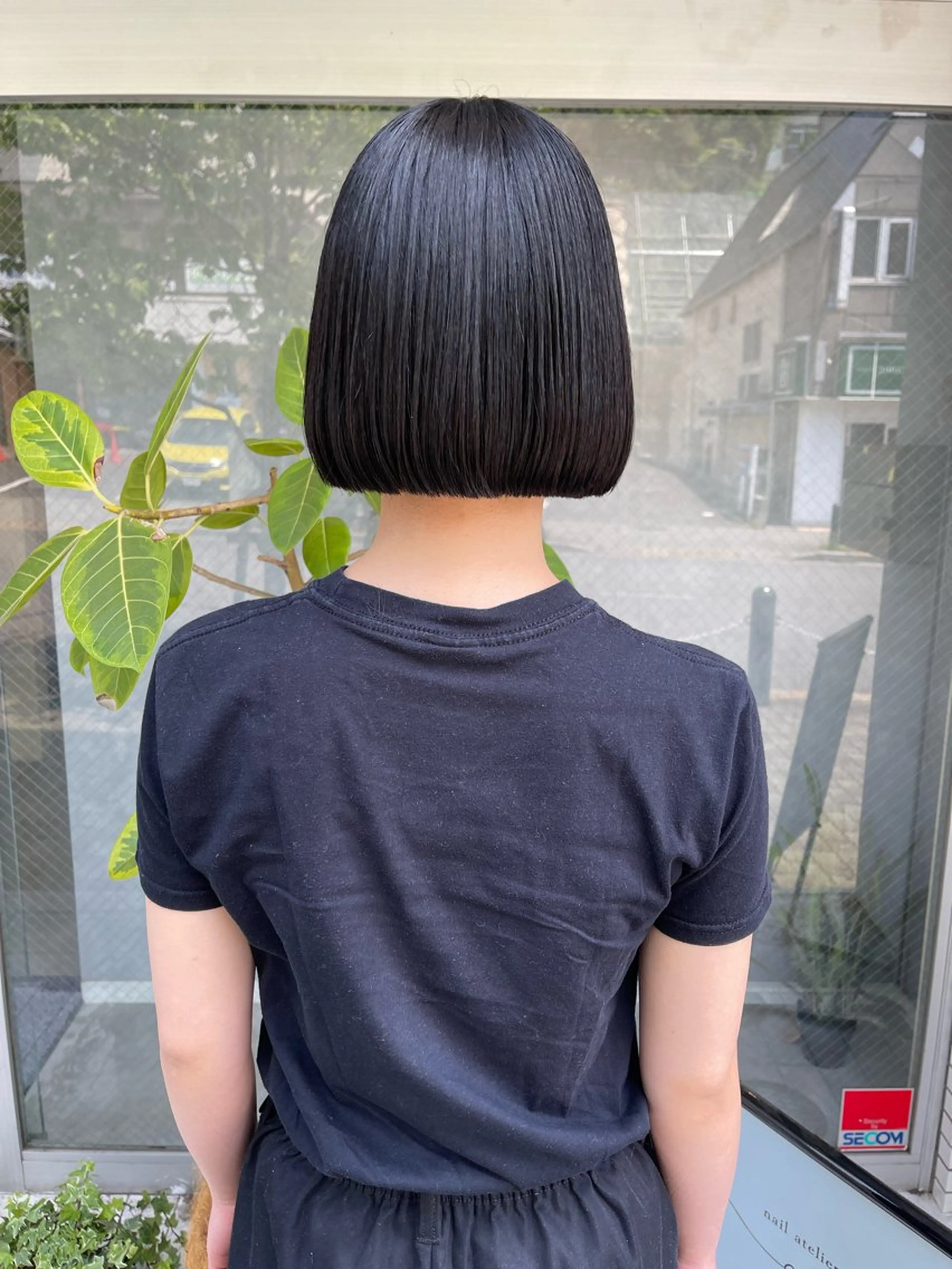 ショート カット StellA所属・アートディレクター ワダヒサノリのヘアスタイル