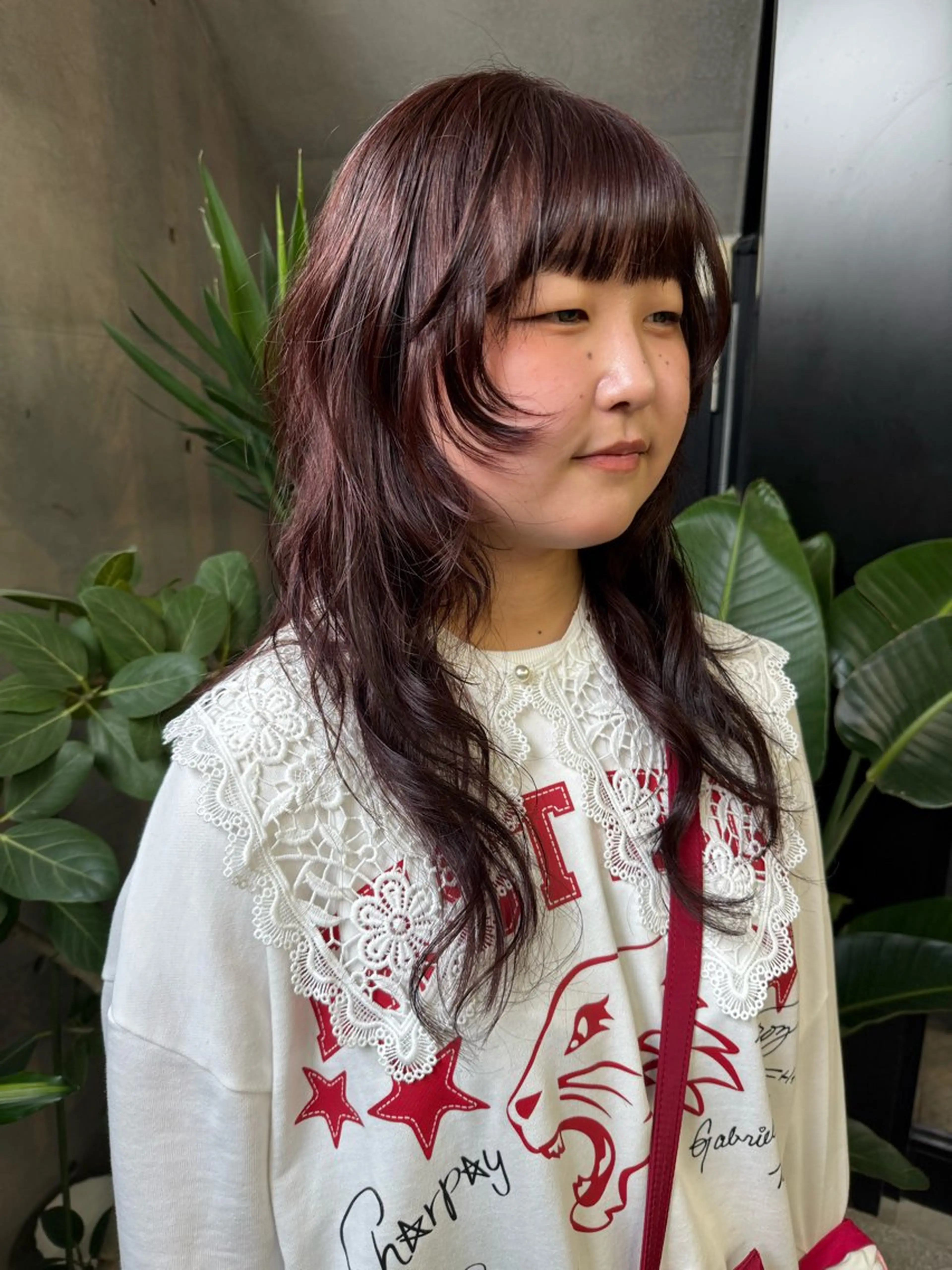 ロング ハッシュカット かきあげバング レイヤーカット シャギー サイドバング カット ヘアカラー レイヤーカット\ウル フ　chinatsuのヘアスタイル