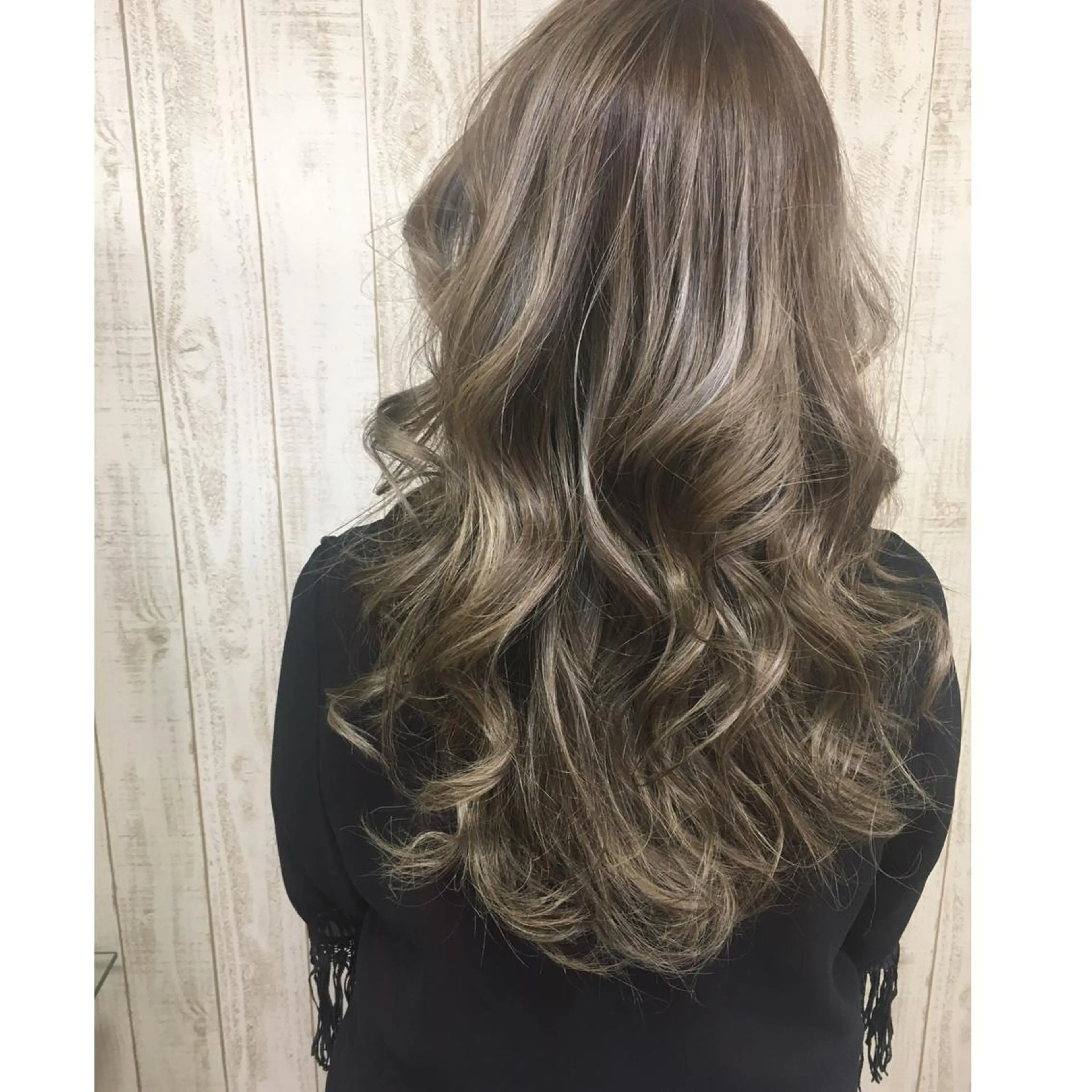 ロング カラー ヘアアレンジ タナカ タクヤのヘアスタイル