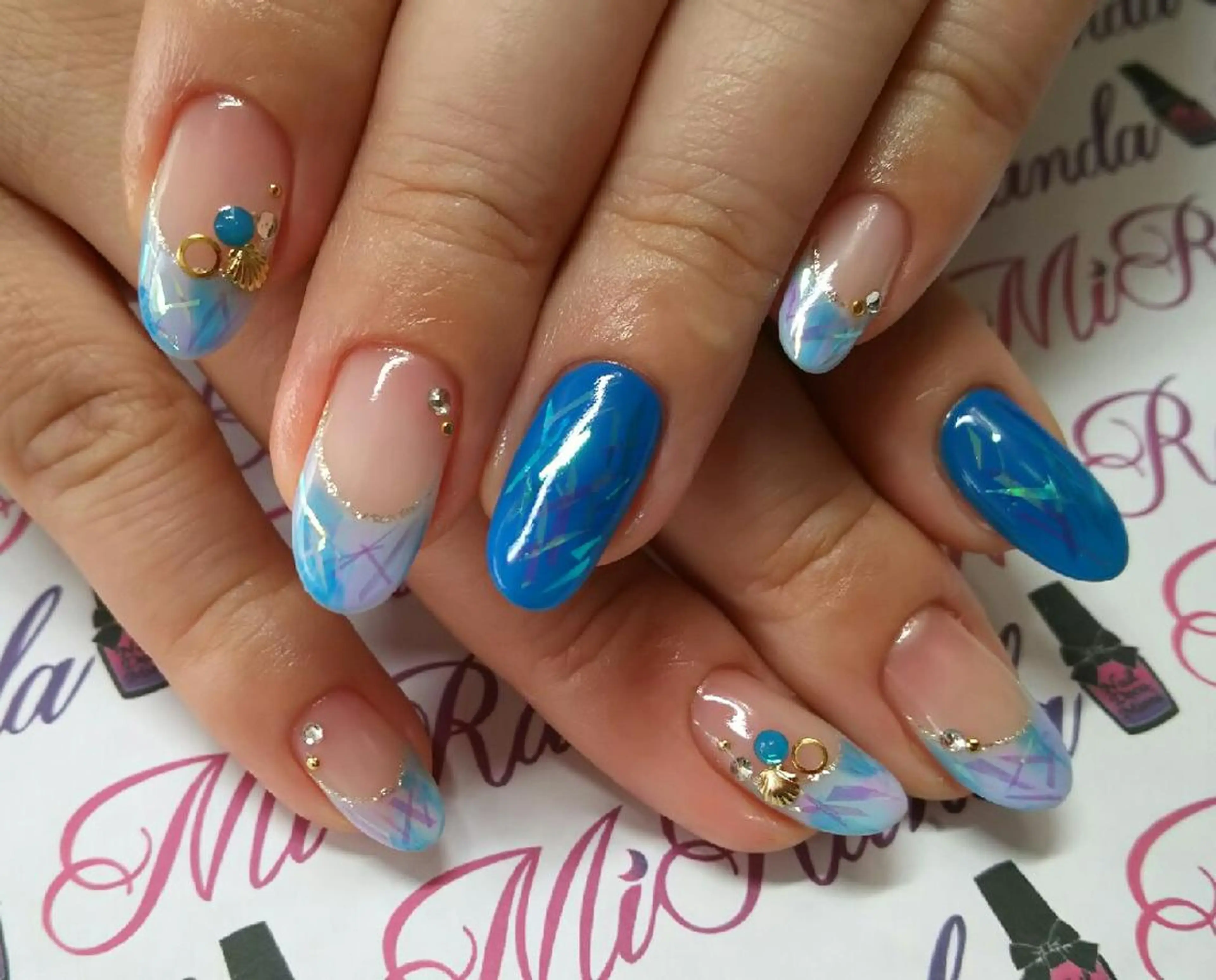 ネイル MiRanda Nail所属・MiRanda 保坂 舞のネイルデザイン