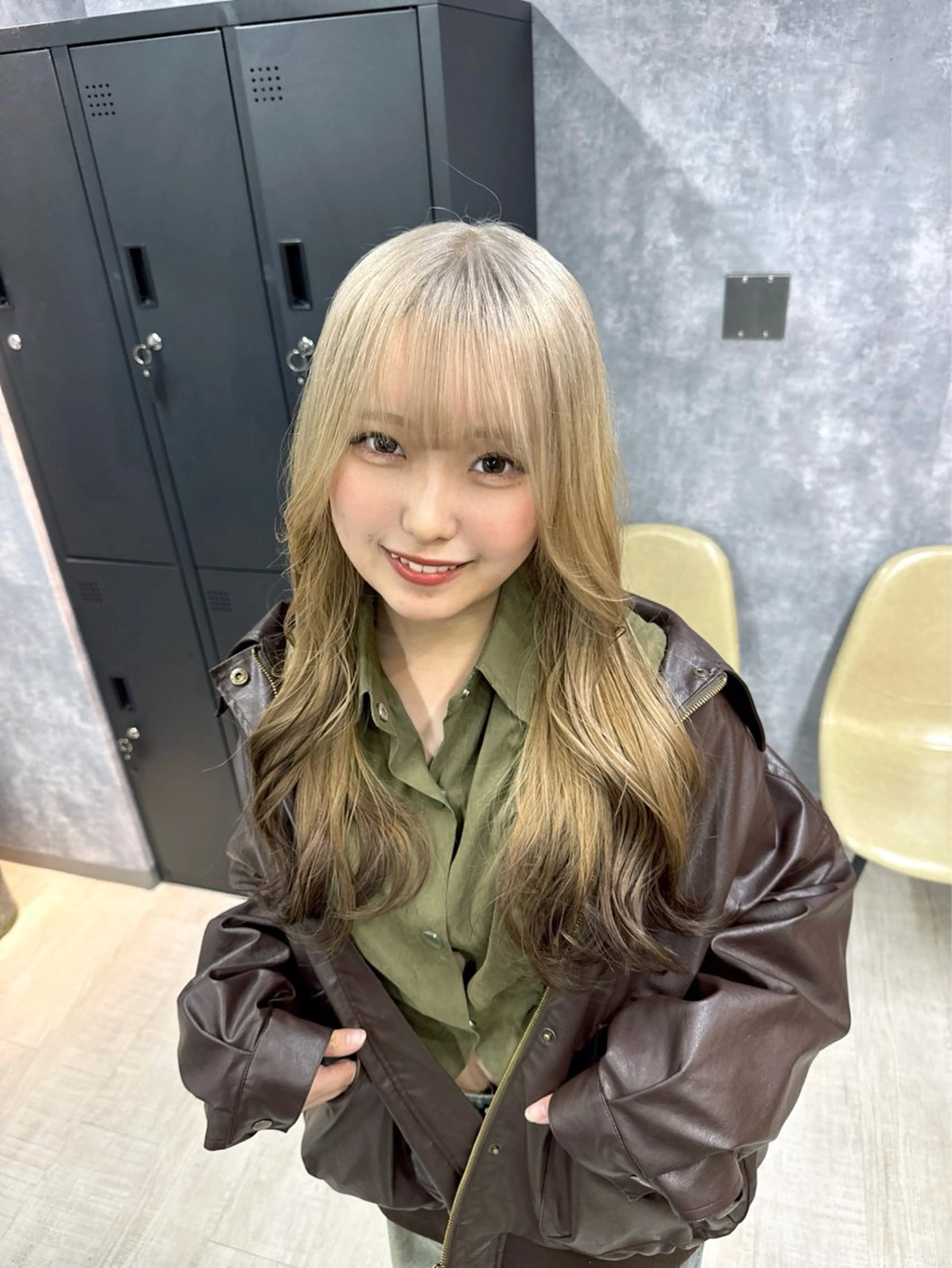 ロング カラー ブリーチ ケアブリーチ ダブルカラー イヤリングカラー ハイトーンカラー 【.ico】心斎橋/ ウルフ/飛田ゆうきのヘアスタイル