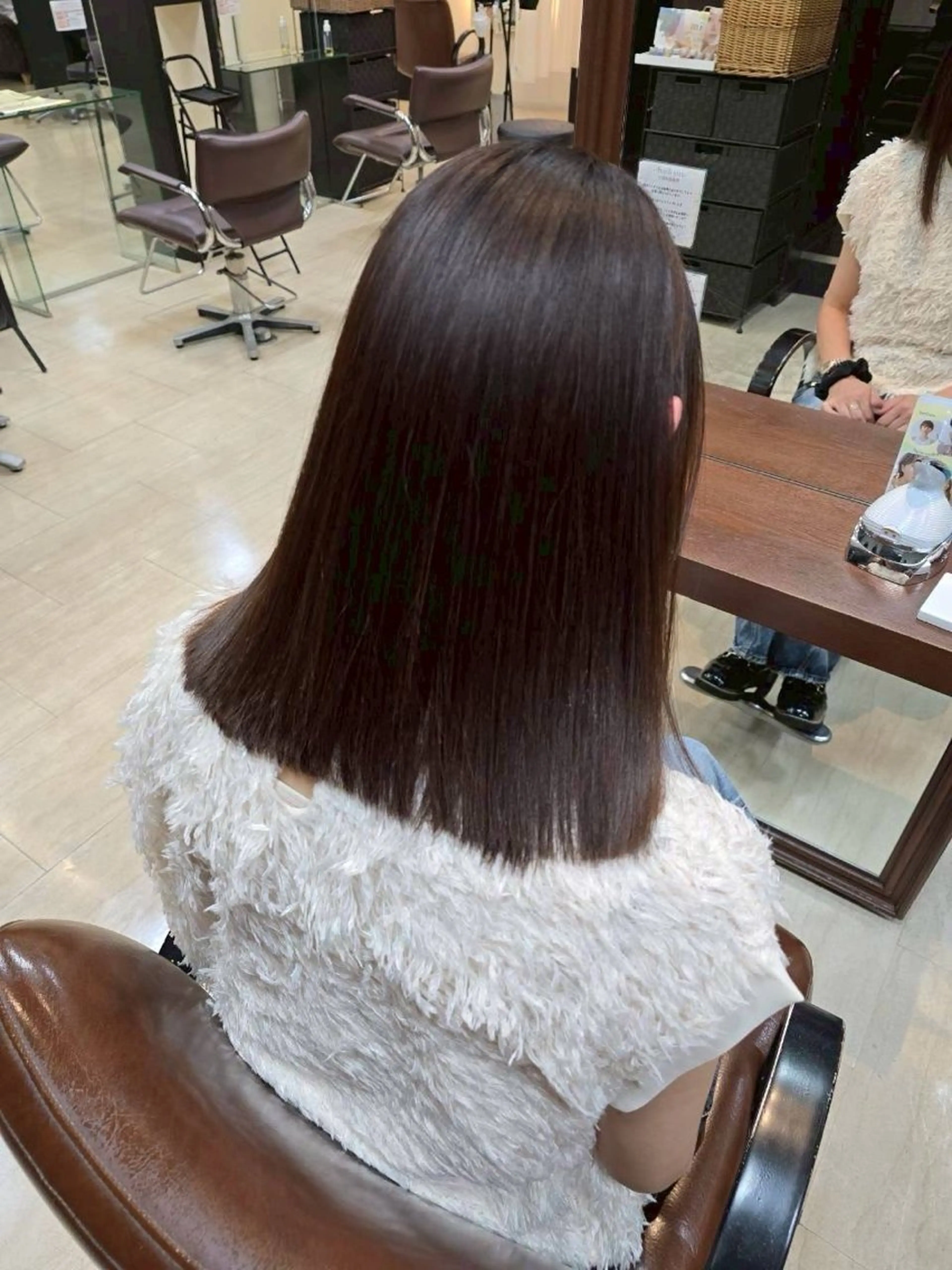 ミディアム カラー カット ヘアカラー 松本 仁美のヘアスタイル