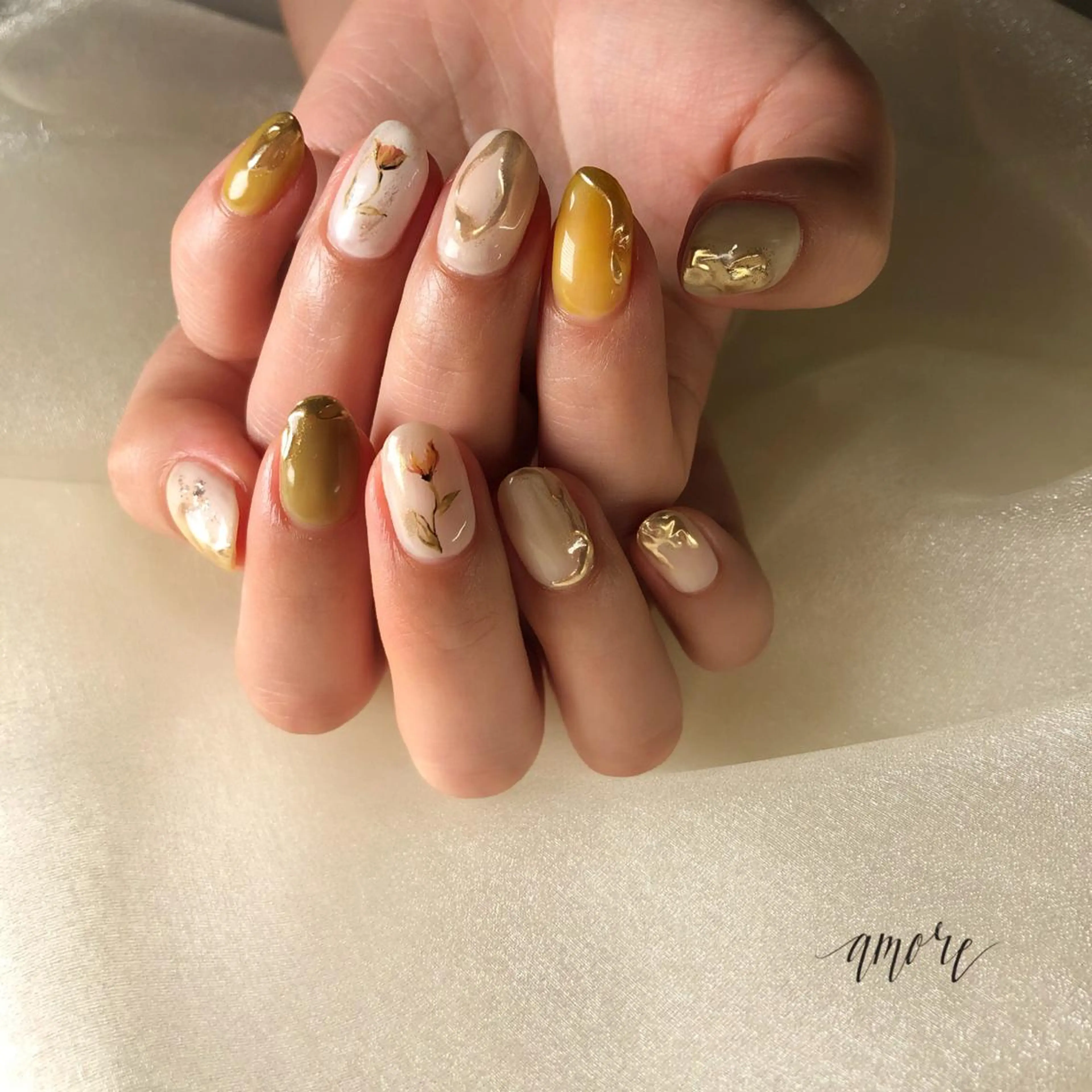 ネイル アートネイル ジェルネイル 氷ネイル・うるうるネイル マグネットネイル ミラーネイル You kyehwaのネイルデザイン