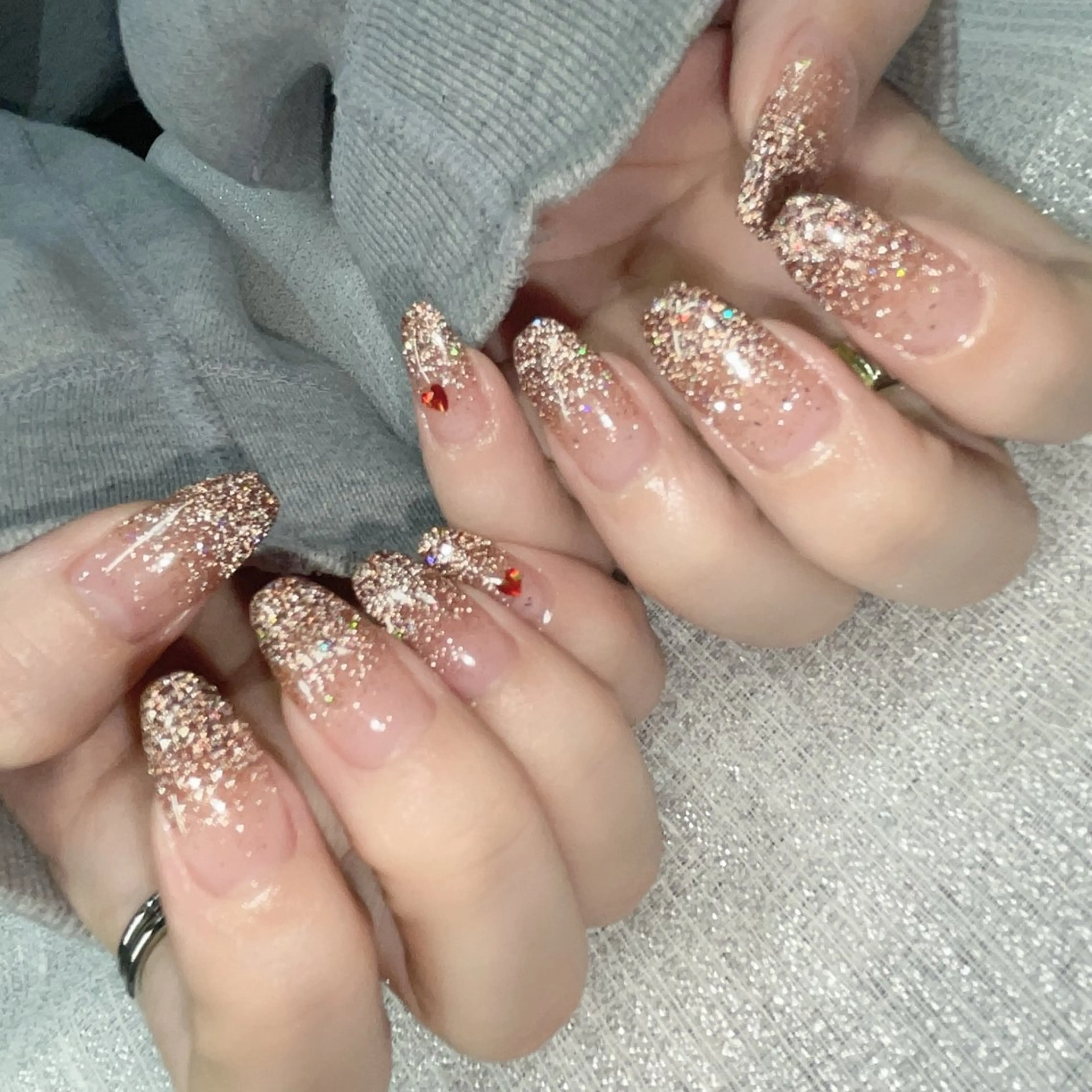 💝ラメグラデーションネイルコース💅✨(フラッシュネイルとラメマグネットネイル込み)✨の写真