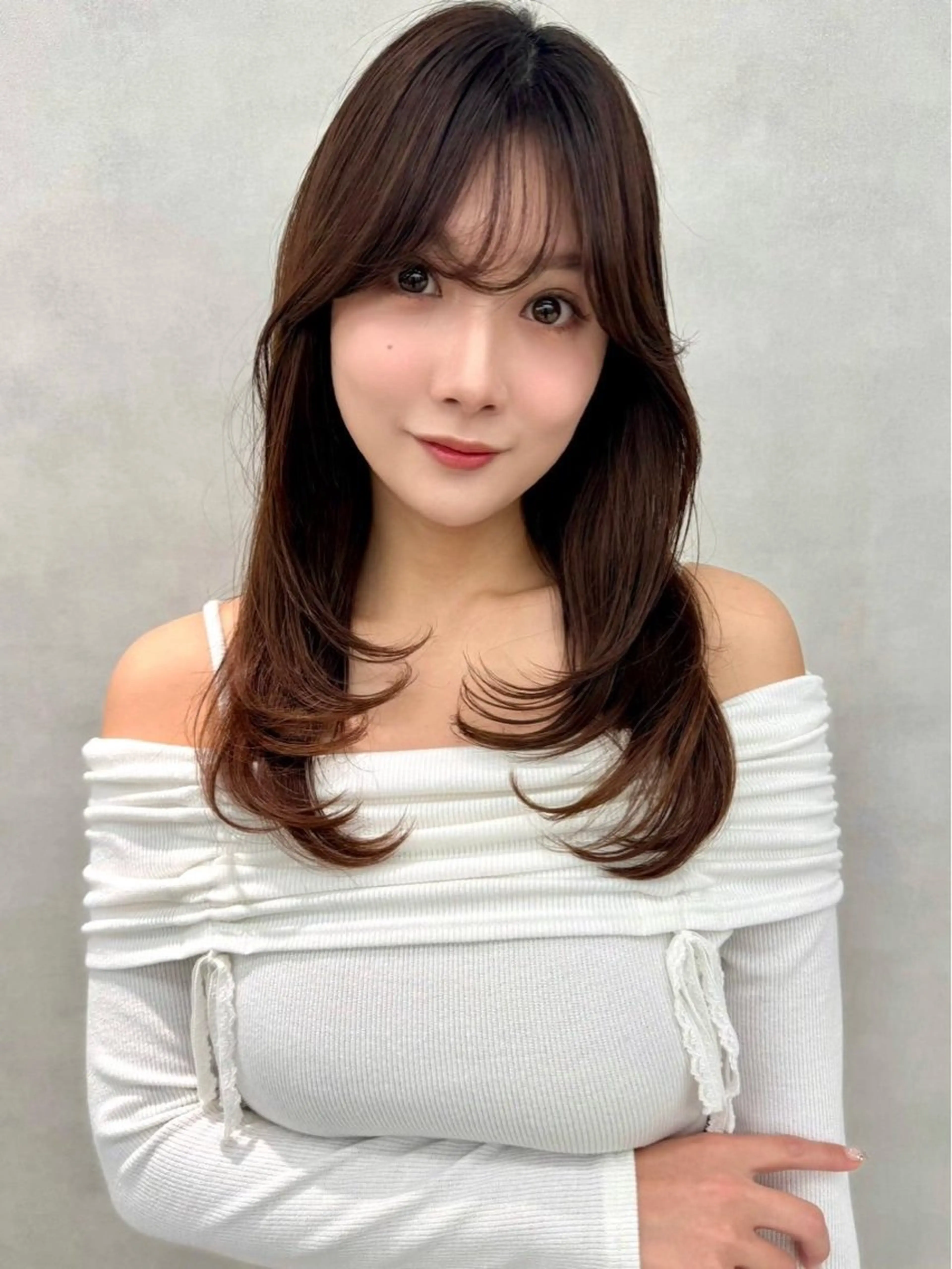 ロング カラー ヘアアレンジ 顔周りカット 韓国風ヘア レイヤーカット 小顔カット ✨レイヤー/ 透明感カラー✨冨永剛のヘアスタイル