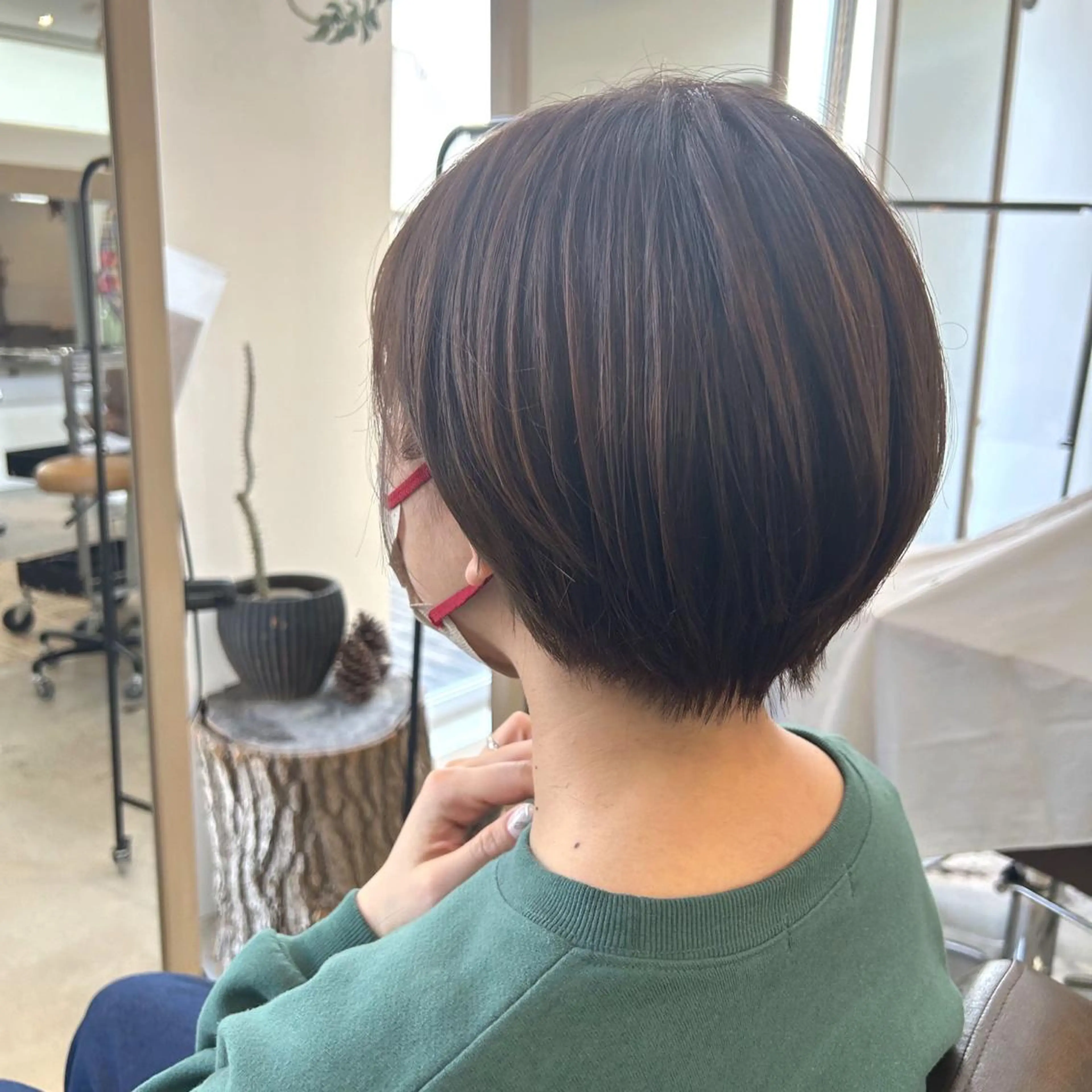 ショート カット 綿貫 美雪のヘアスタイル