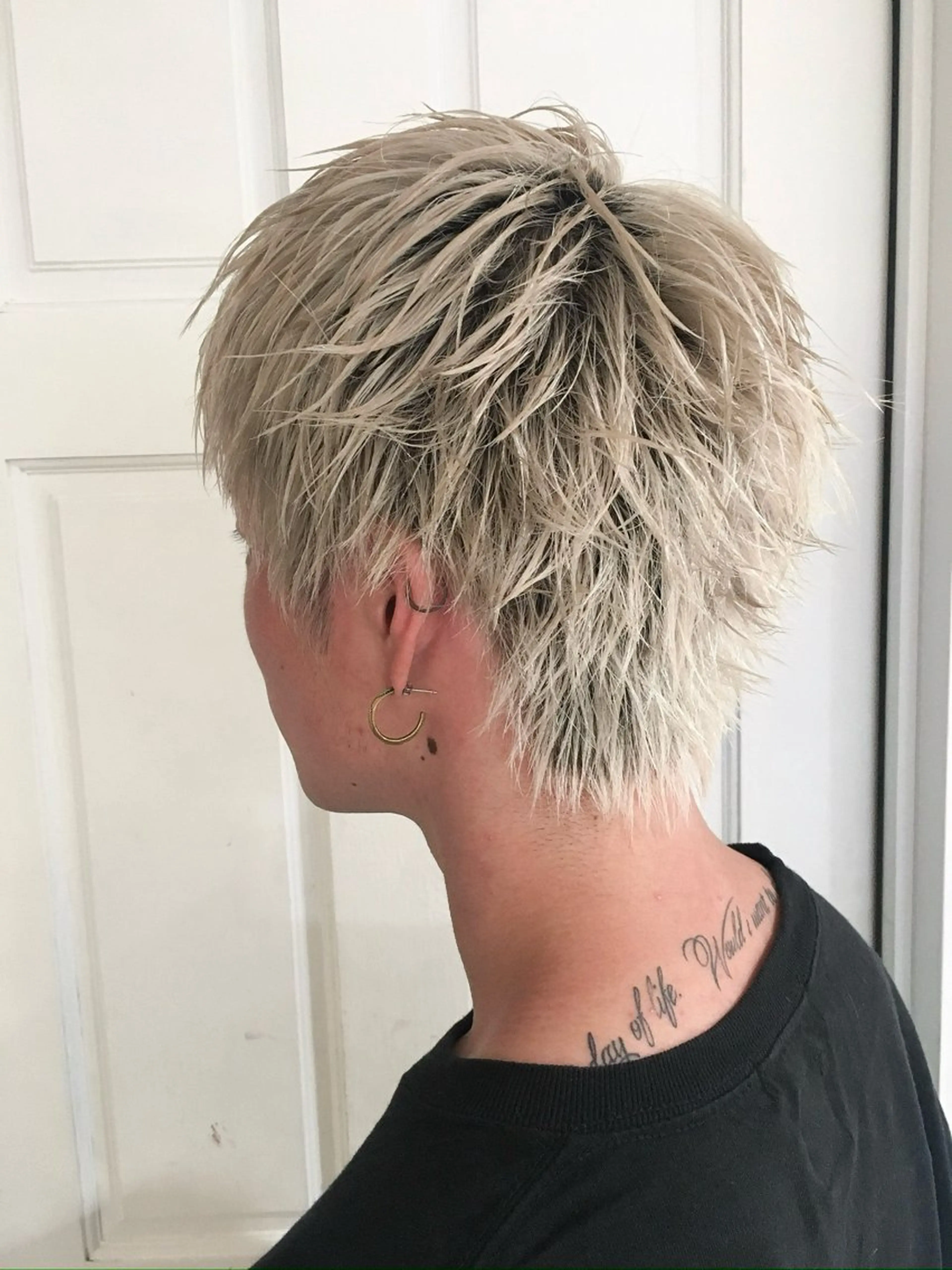 カラー メンズ メンズブリーチ ブリーチ カット ヘアカラー ありあ【カット、 パーマモデル】のヘアスタイル