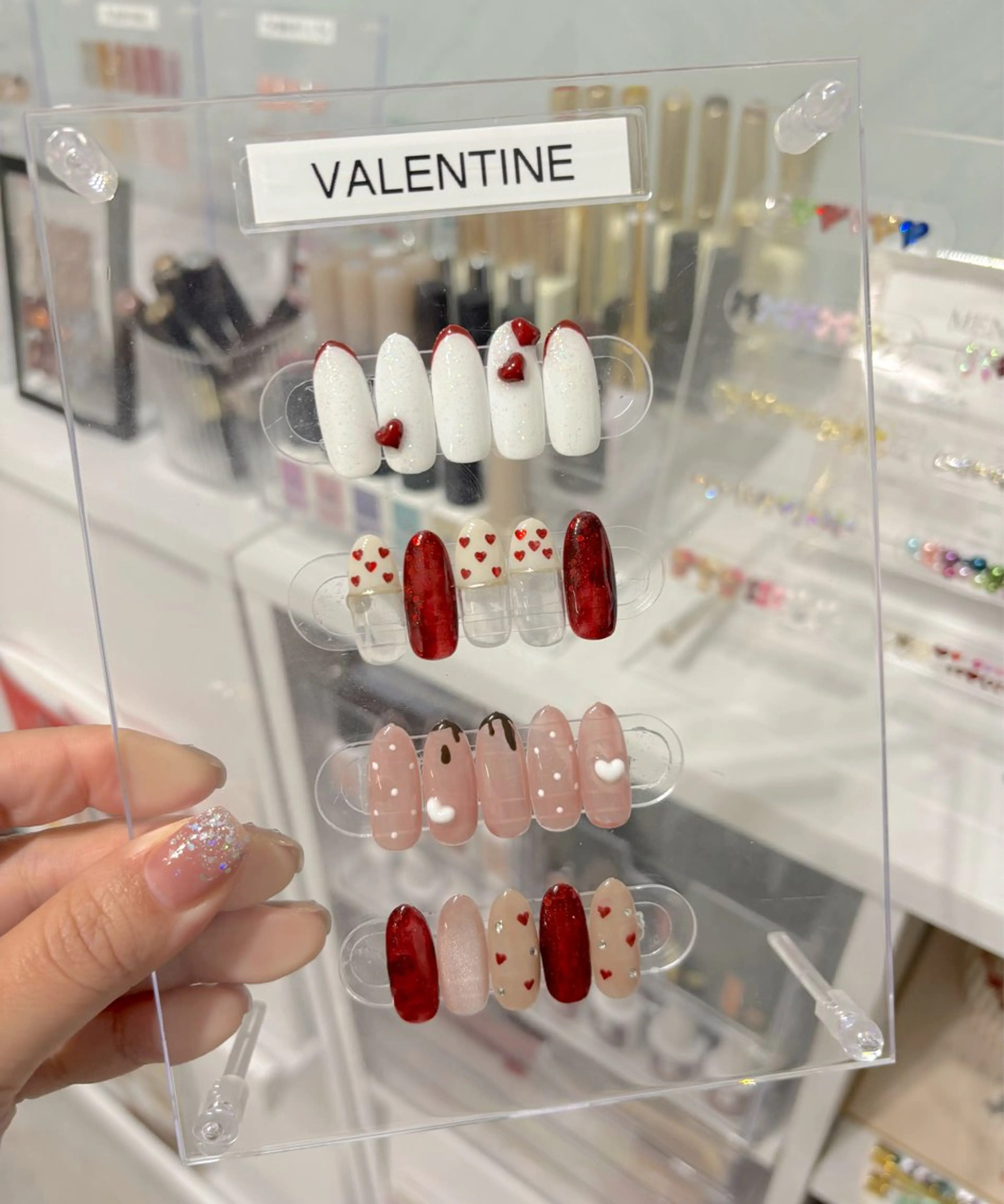 ネイル 大東市ネイルサロン 【KYURA】ｷｭﾗのネイルデザイン