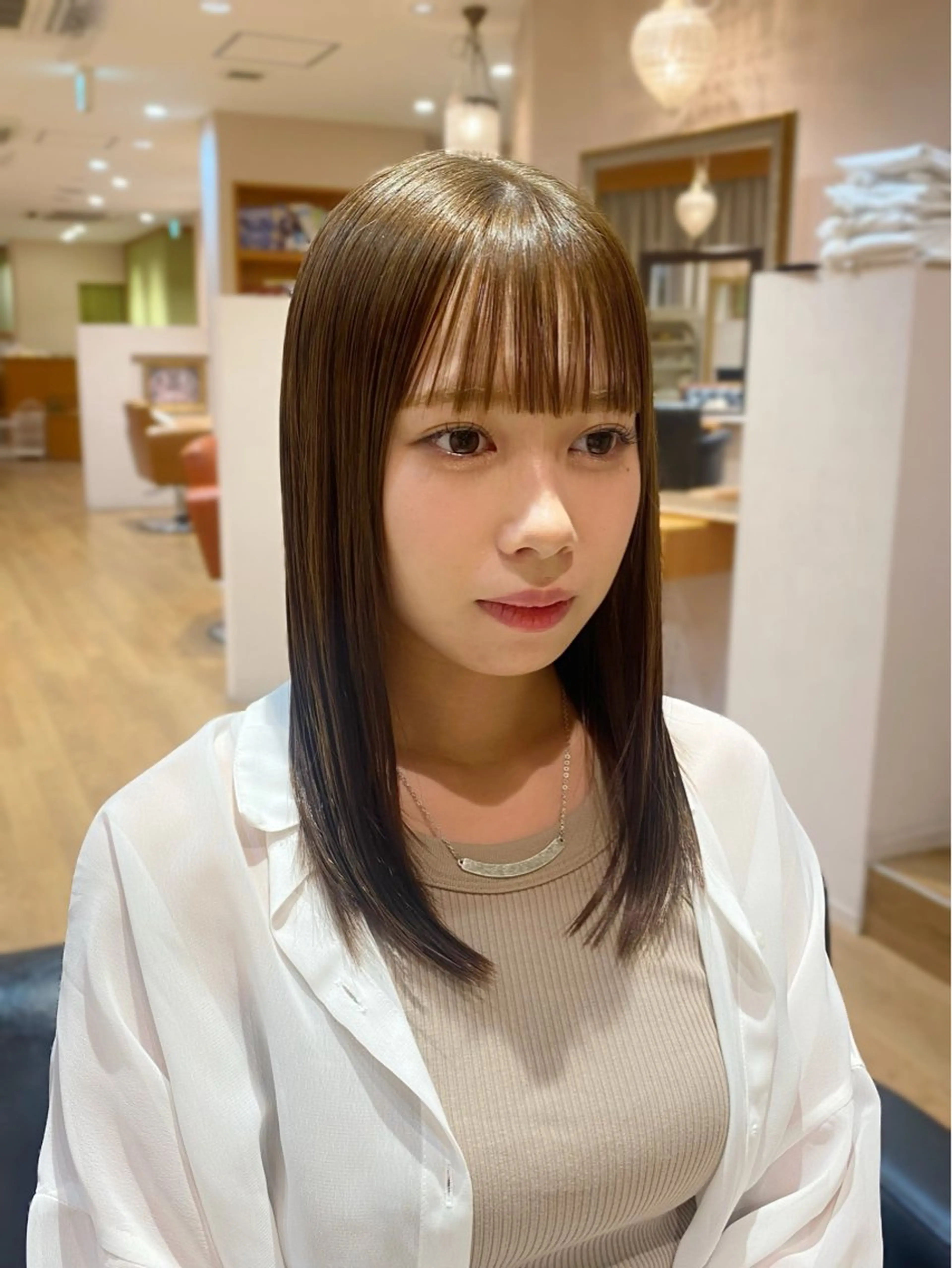 セミロング カラー ベージュカラー オリーブベージュ ヘアカラー トリートメント asuka‪‪‎🤍 Lita 1Fのヘアスタイル