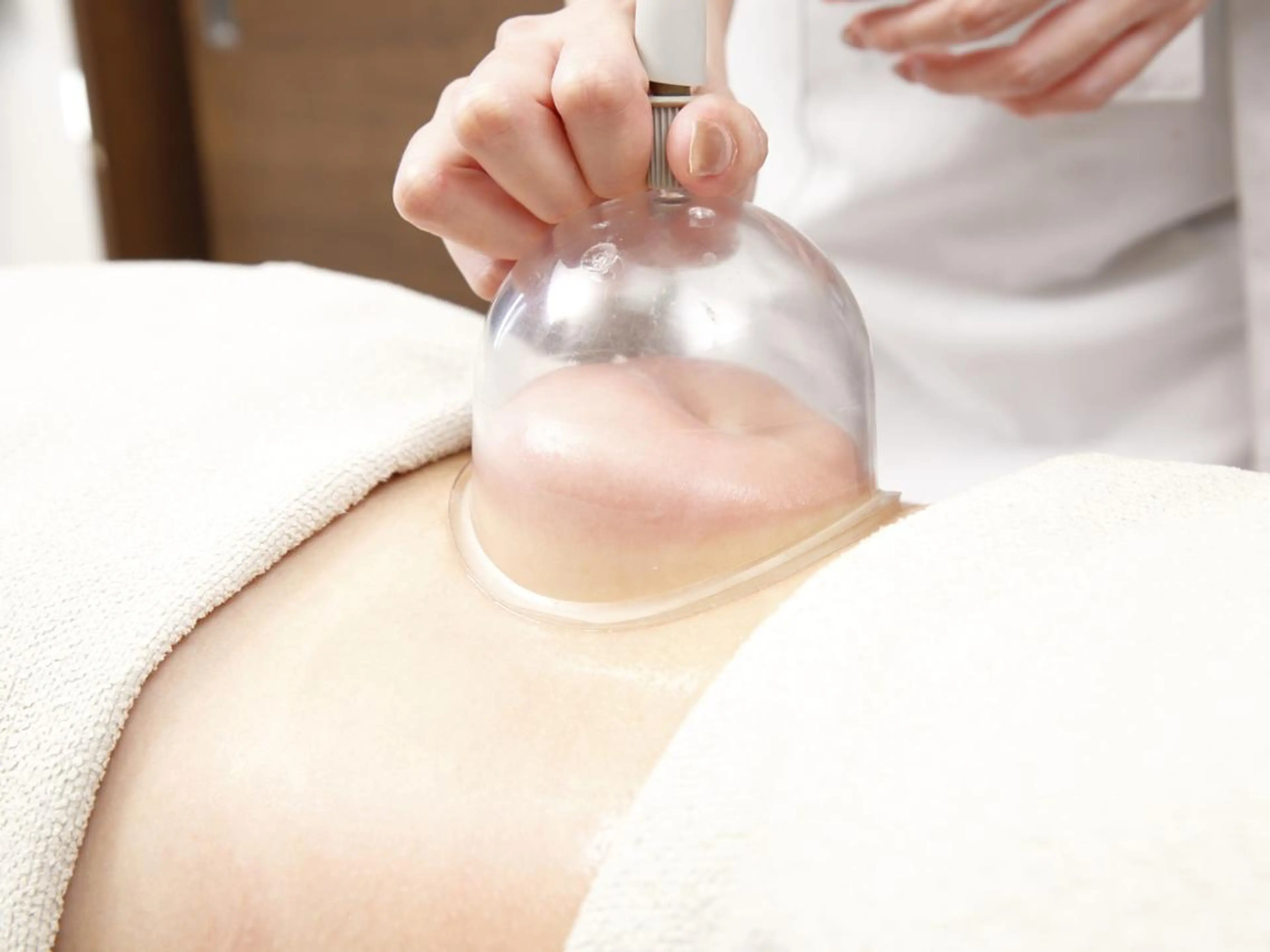 エステ 松本 富美子の眉毛・アイブロウイメージ