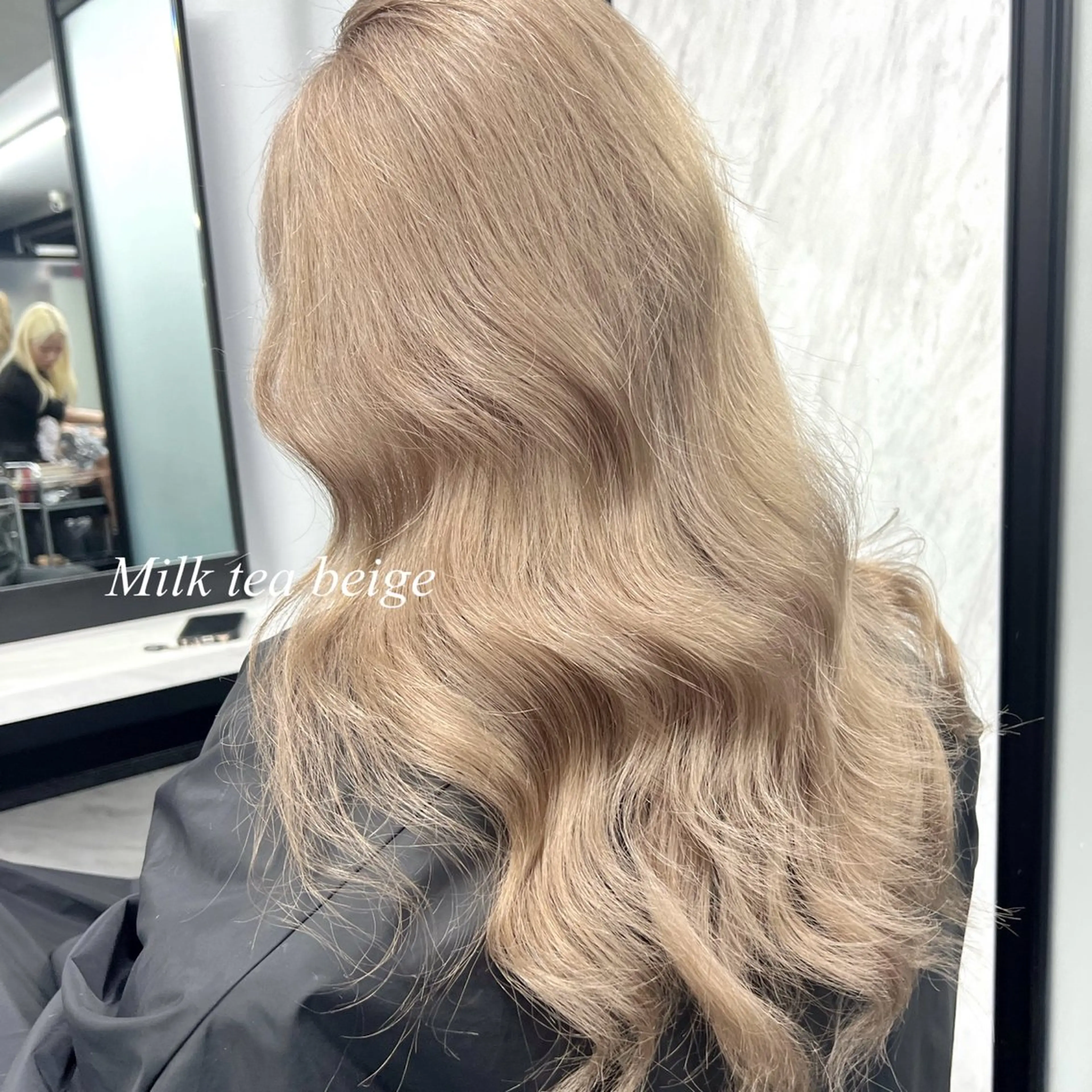 ロング カラー シールエクステ ハイトーンカラー エクステ エクステ シールエクステ特化 ハイトーン、NANAのヘアスタイル