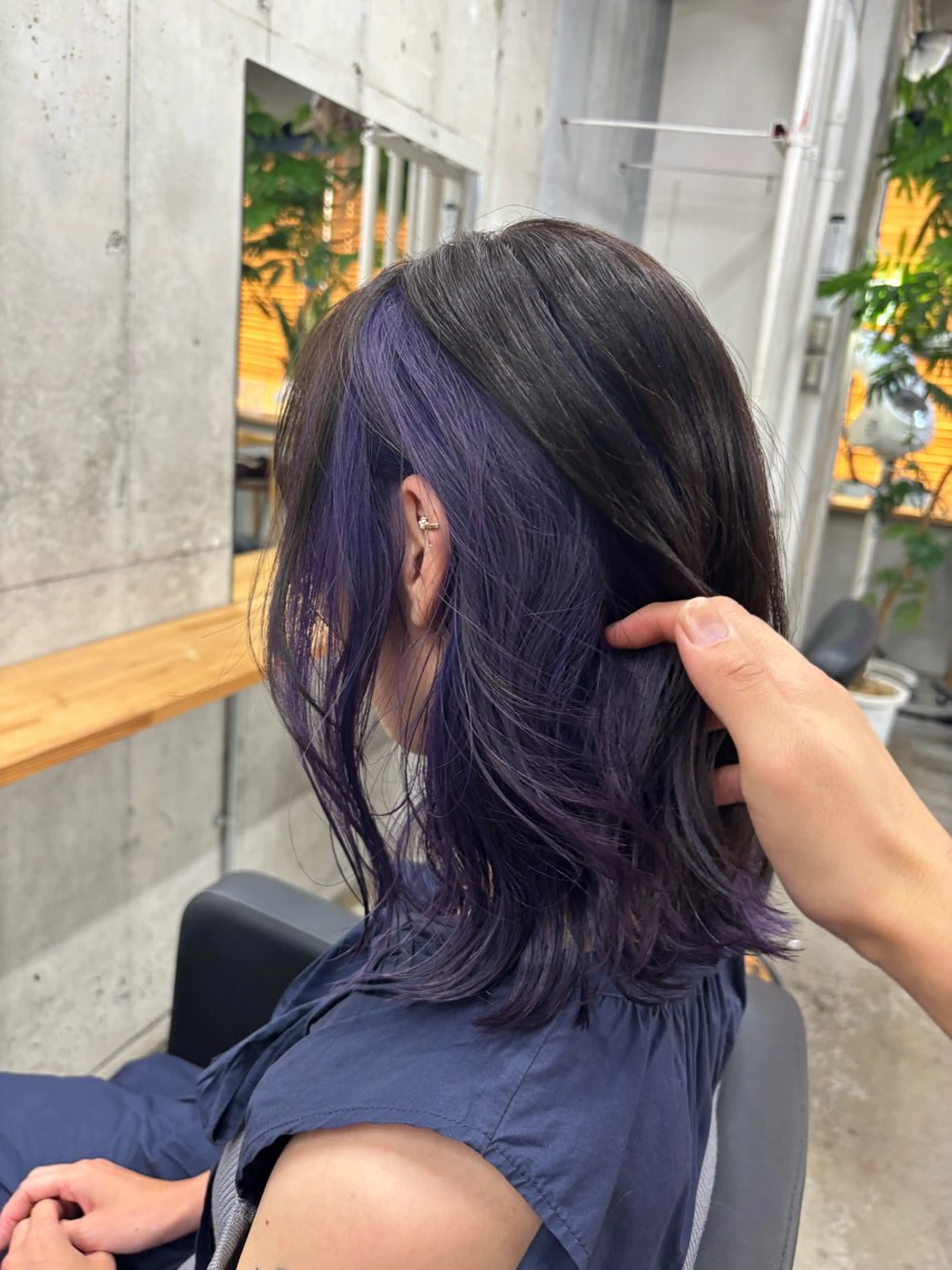 ミディアム カラー mono / Manatoのヘアスタイル