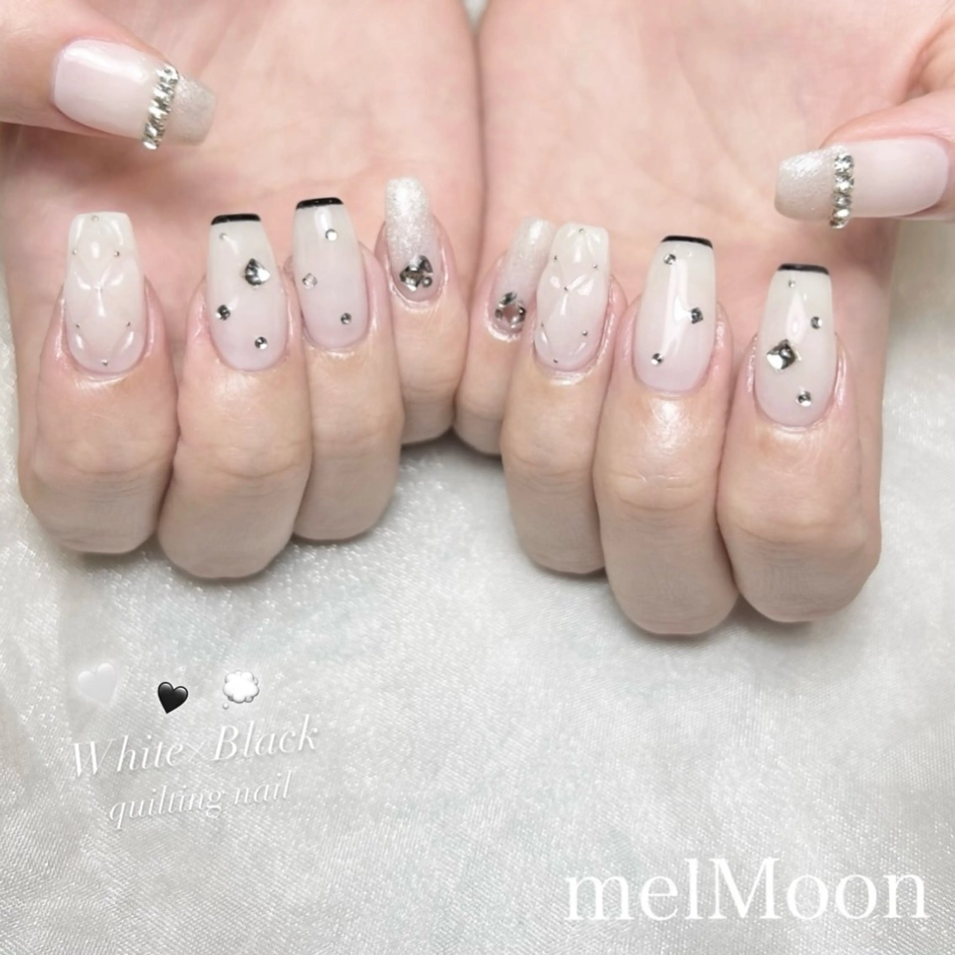 ネイル ハンドネイル melMoon .のネイルデザイン