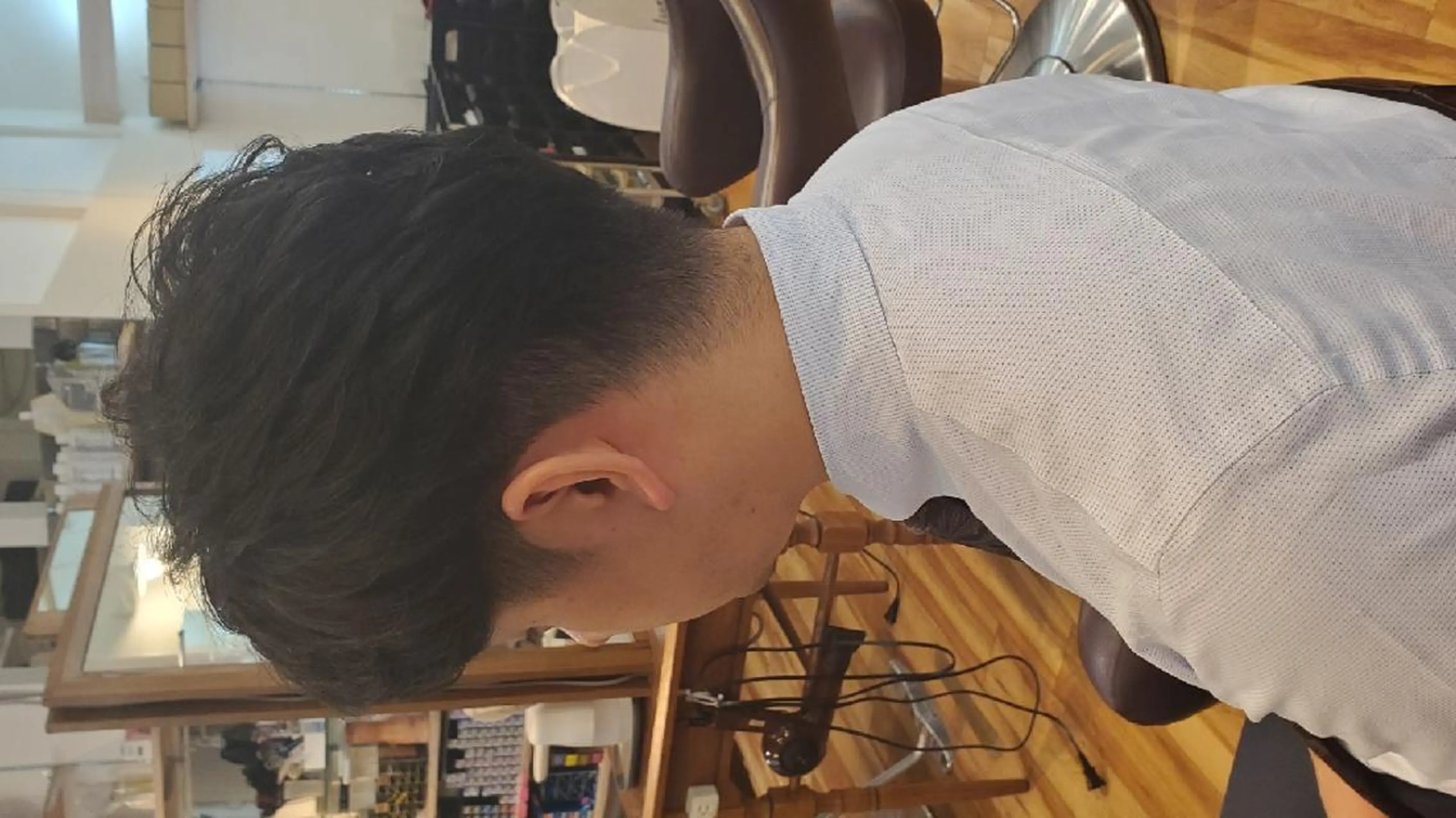 メンズ センターパート ツーブロック カット Ito  のヘアスタイル