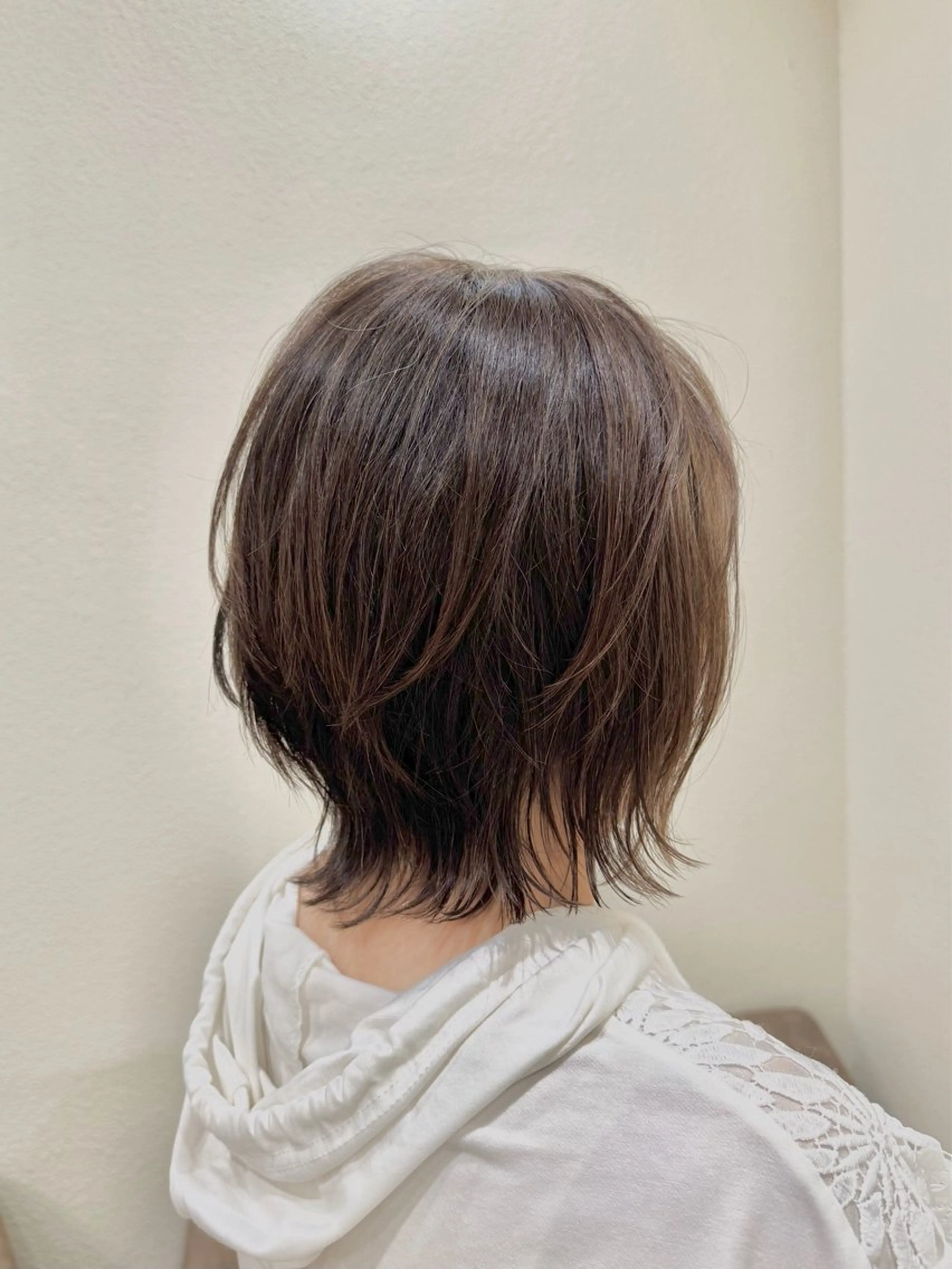 ミディアム ウルフカット amie by AFLOAT 浦和店のヘアスタイル