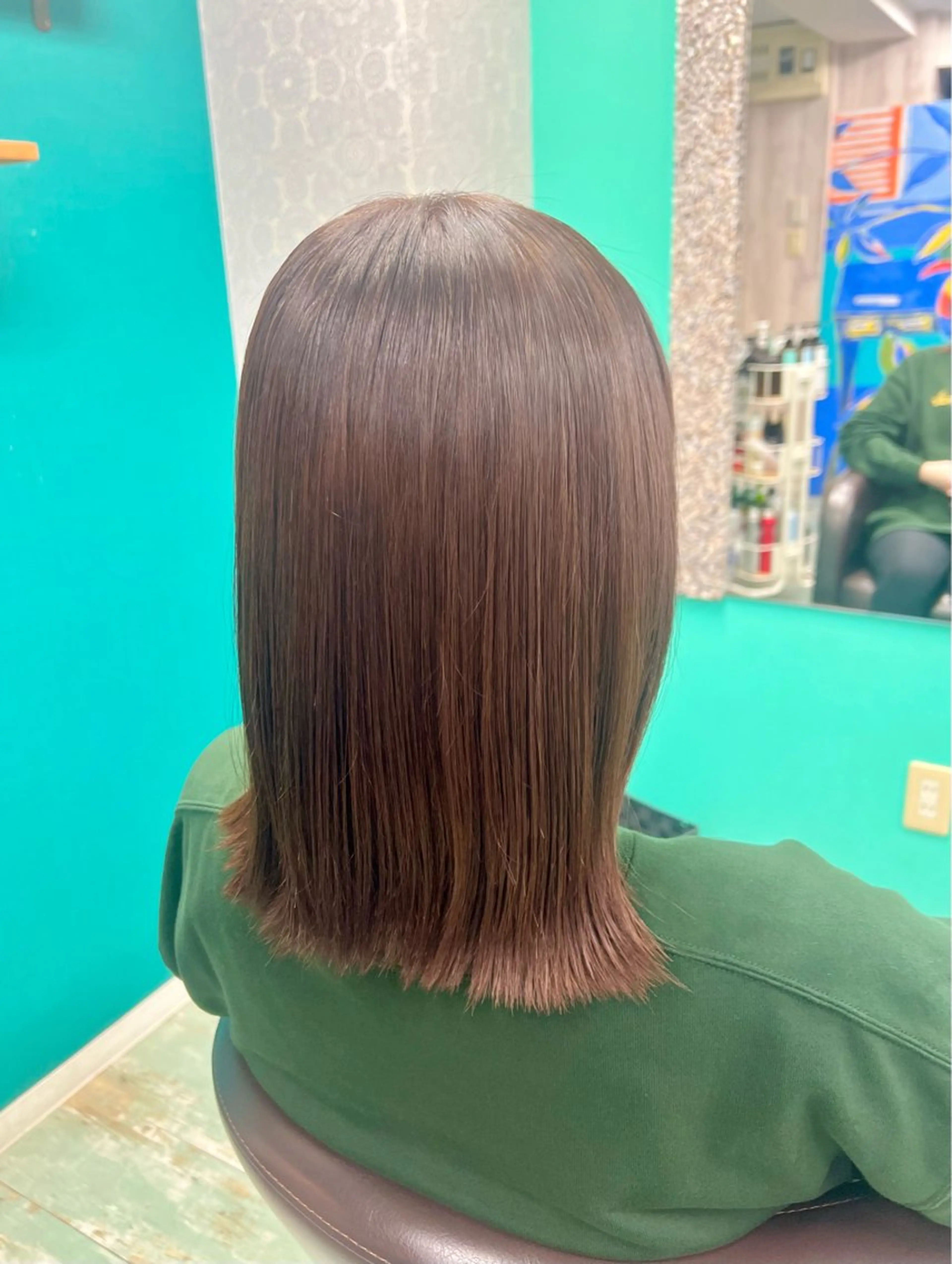 ミディアム カット ヘアカラー 田牧 みゆきのヘアスタイル