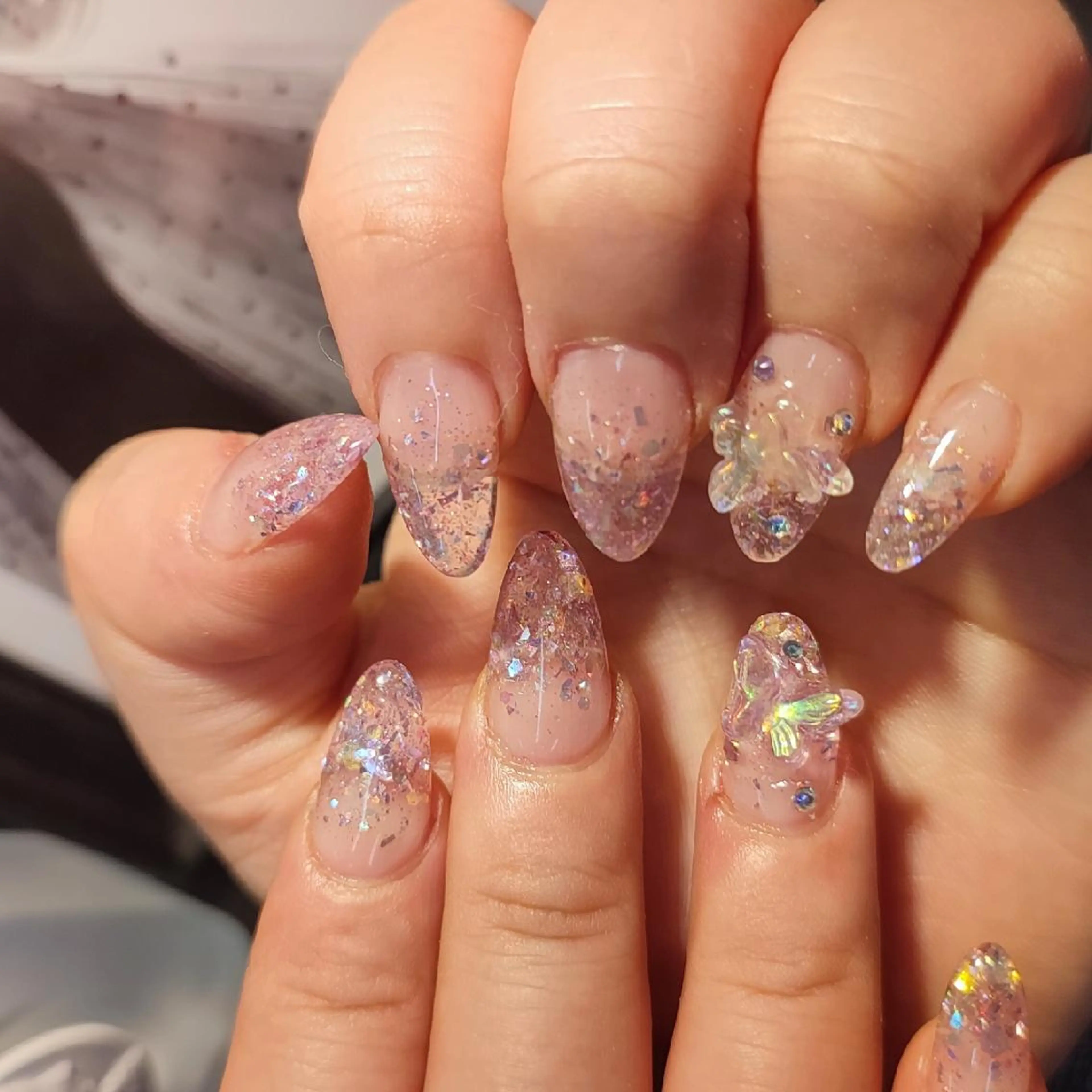 ネイル ハンドネイル RUNWAY 　　の眉毛・アイブロウイメージ