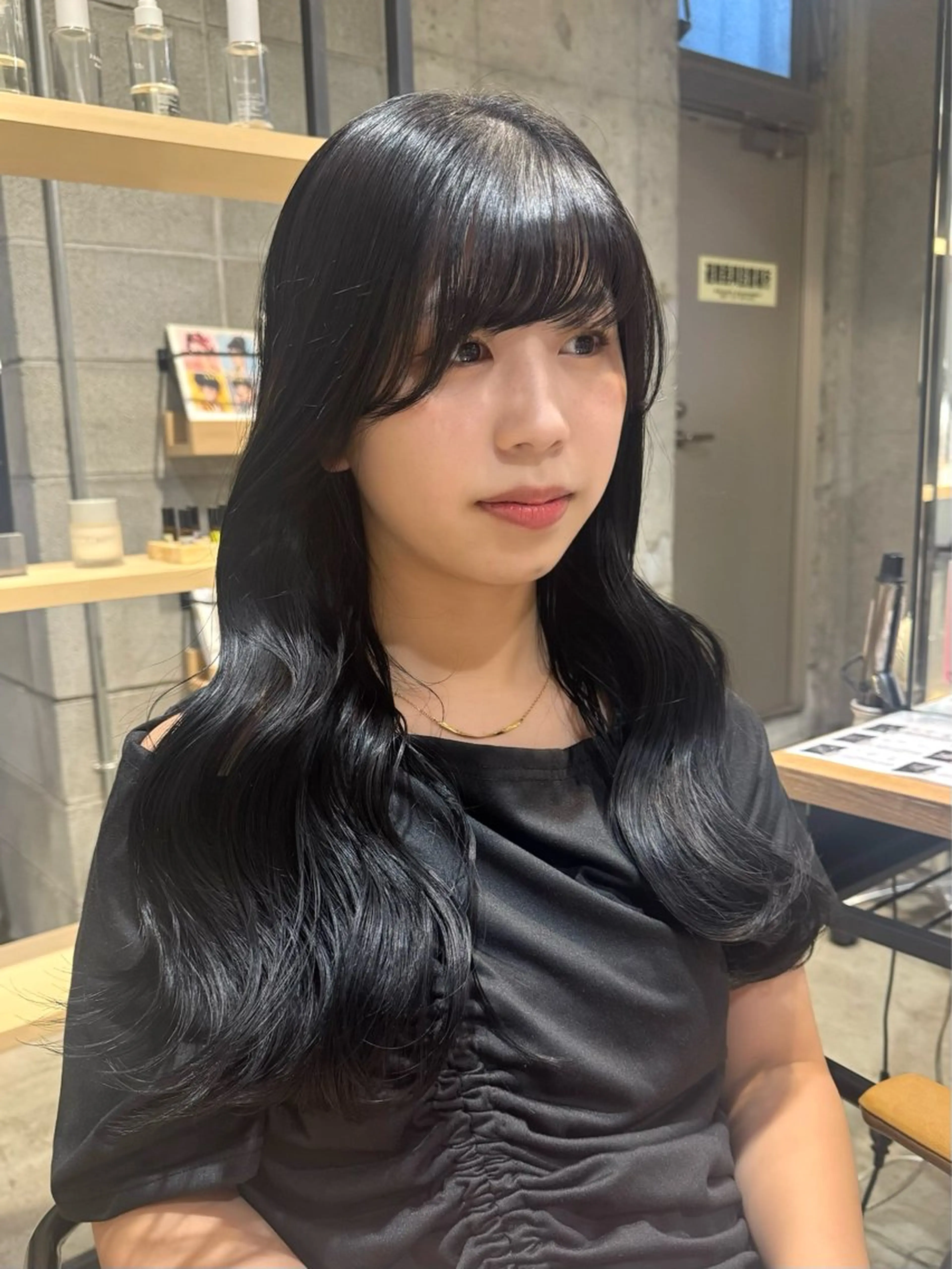 ロング カラー ヘアアレンジ 黒髪 ブルーカラー ブルーブラック カット ヘアカラー トリートメント ヘッドスパ 顔まわり/艶カラー/ 🤎himari🤎のヘアスタイル