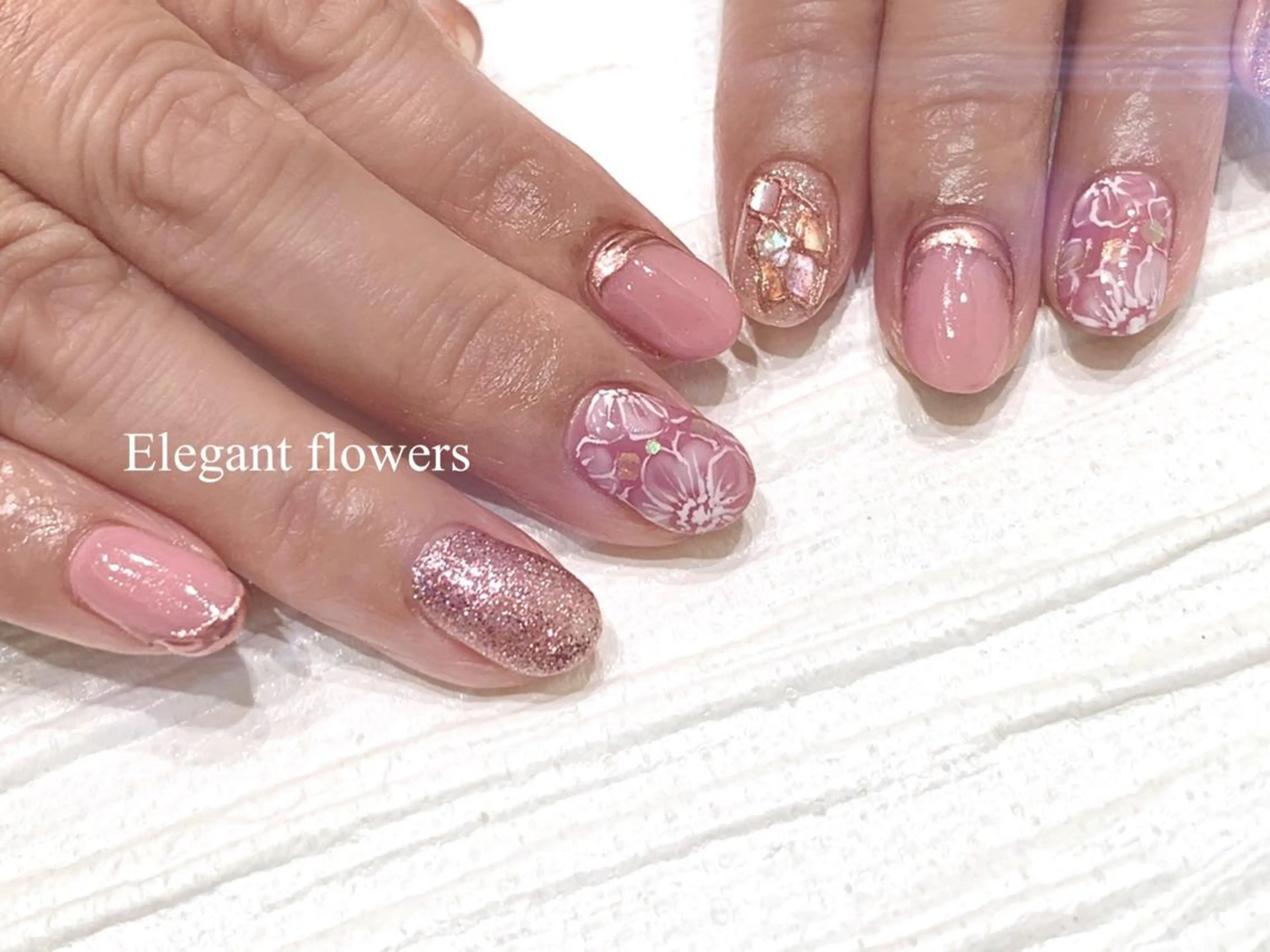 ミディアム m kaori𓃟のネイルデザイン