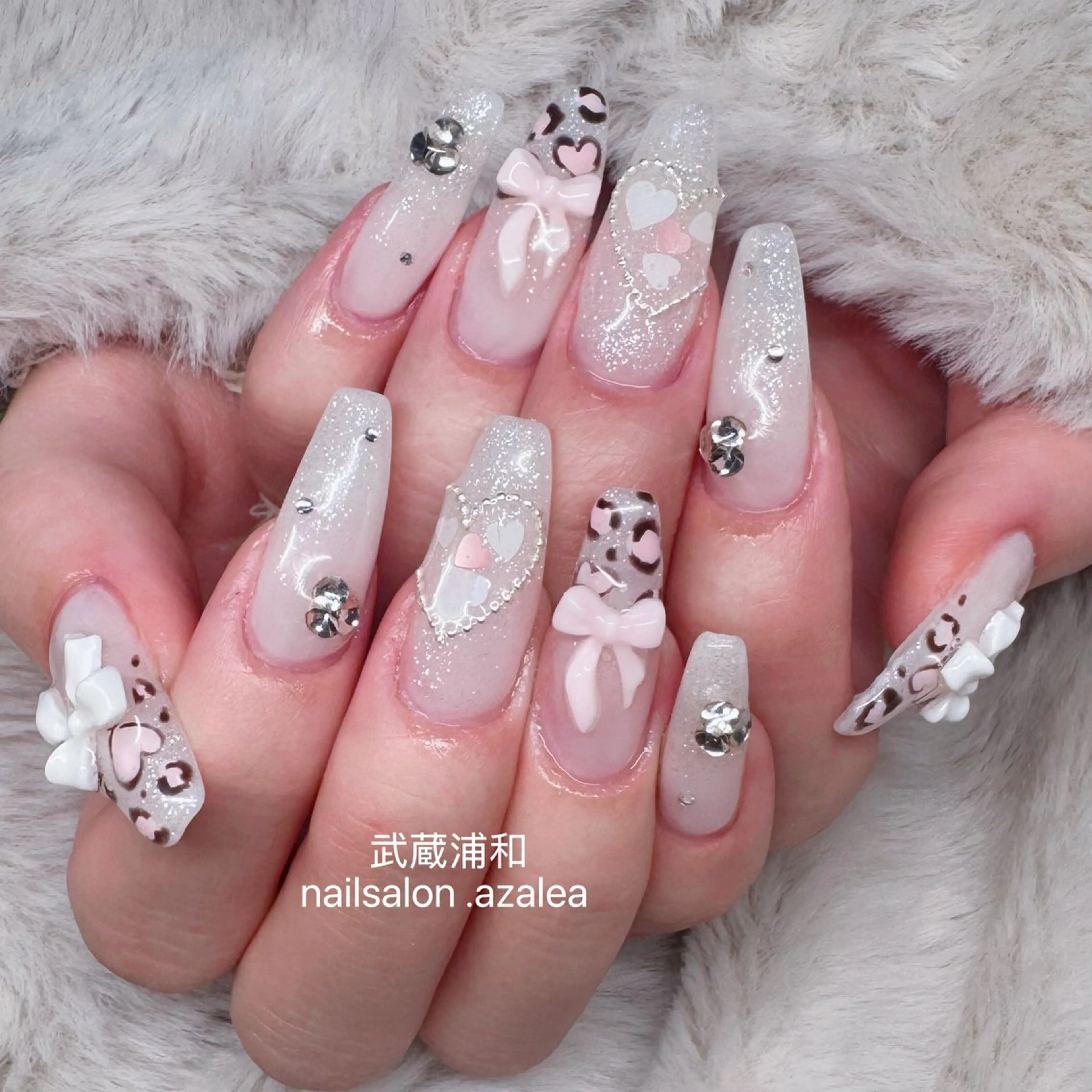 ネイル ハンドネイル R inのネイルデザイン