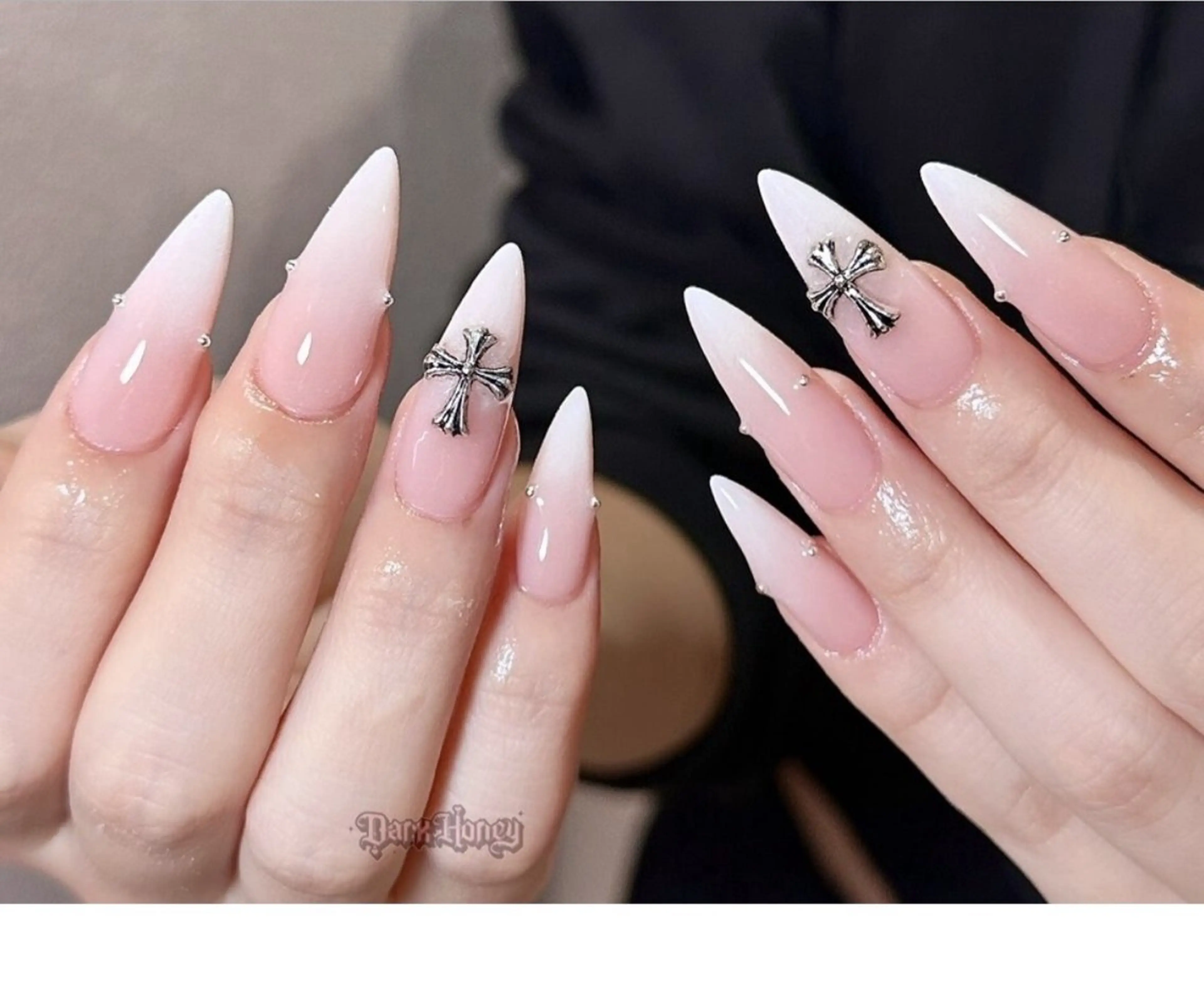 ネイル ハンドネイル ハンドケア DarkHoney 池袋店のネイルデザイン